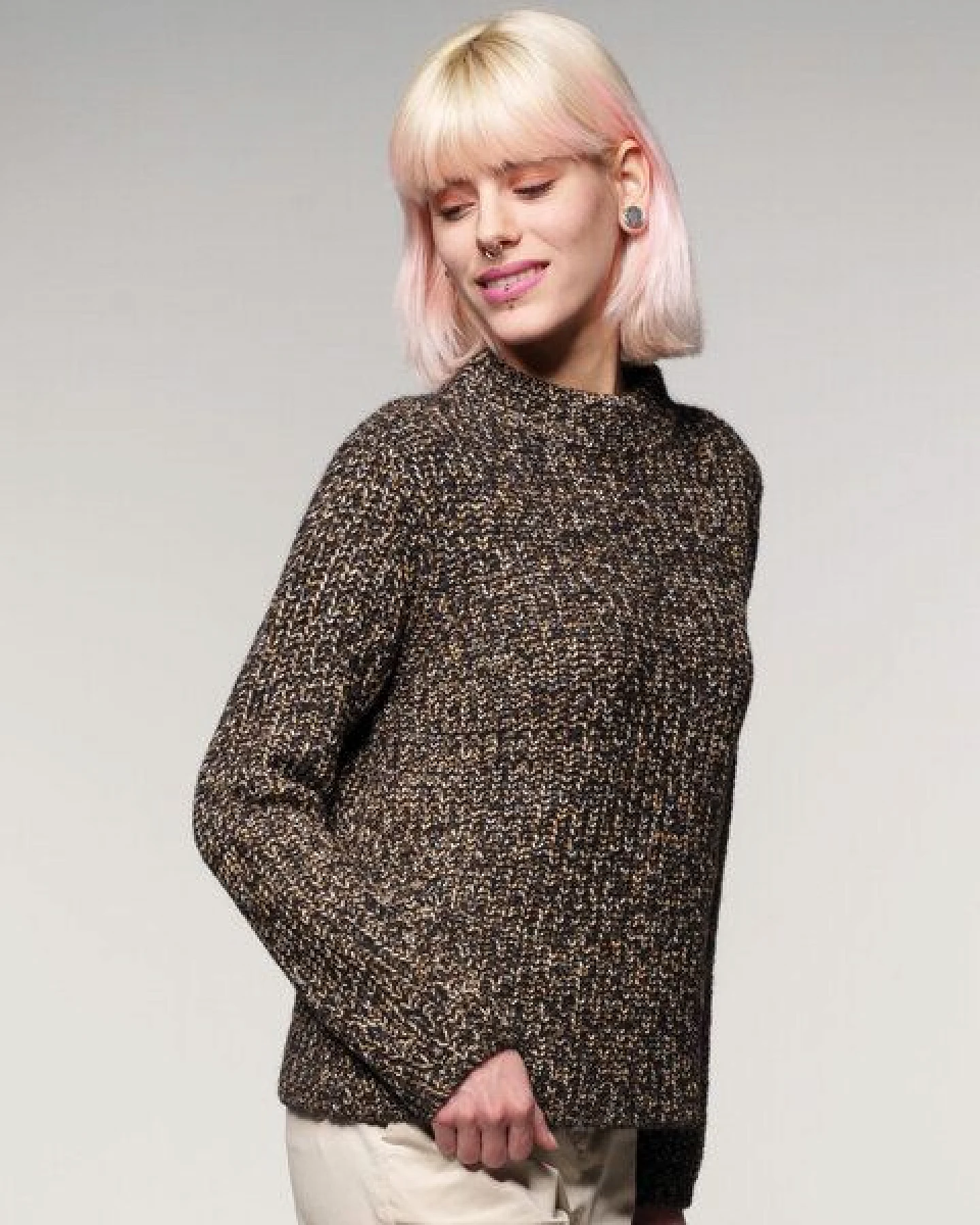 Alma & Lovis Aparter Strickpullover in edler Melange-Alpakawolle – Ansicht 3