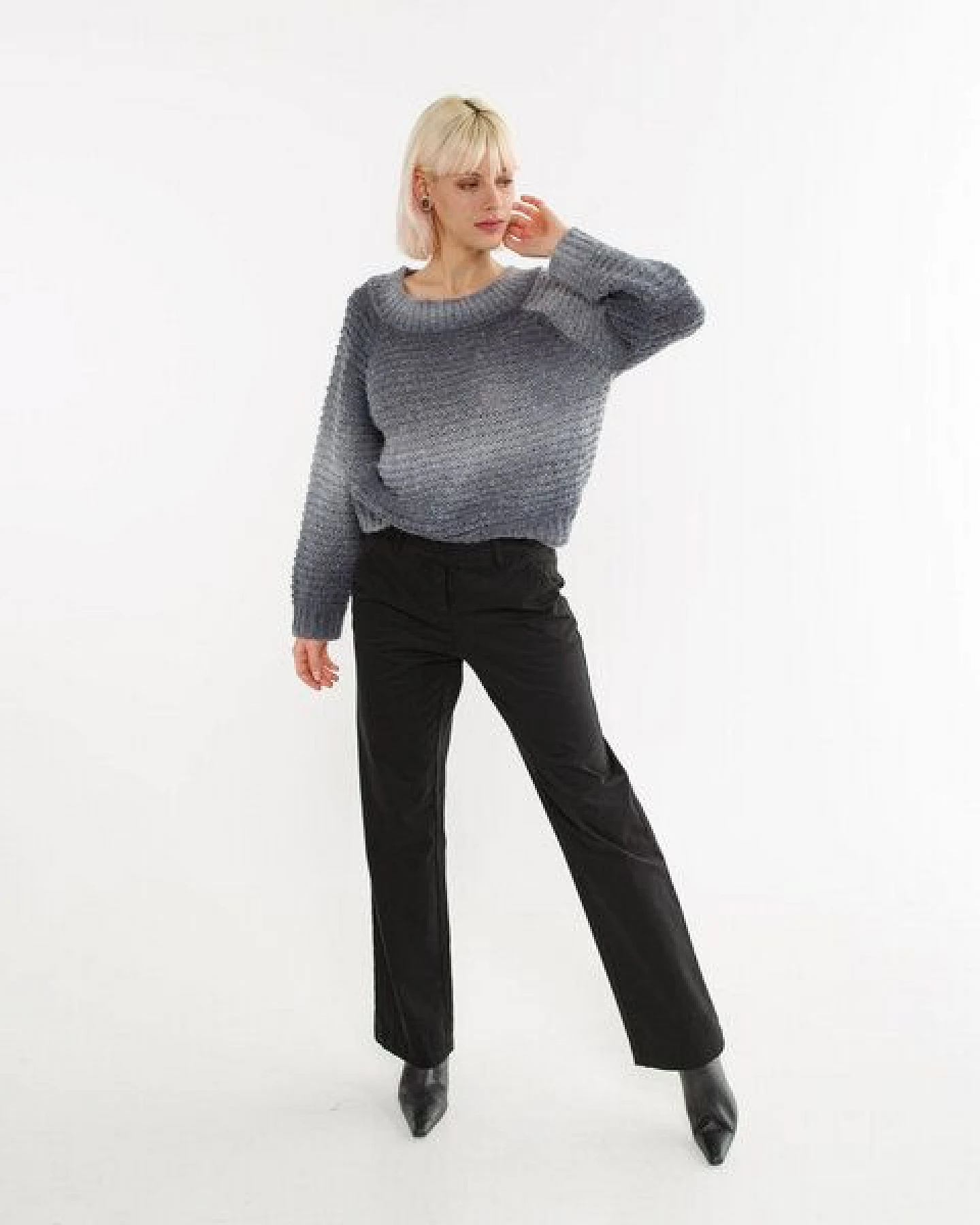 Alma & Lovis Strickpullover im Colorchange aus Alpaka-Woll-Mix – Ansicht 2