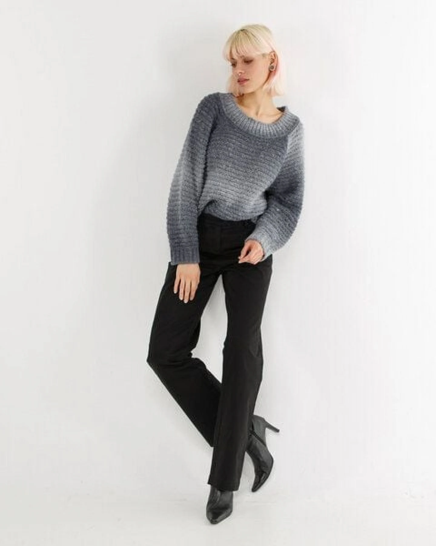 Alma & Lovis Strickpullover im Colorchange aus Alpaka-Woll-Mix – Ansicht 3