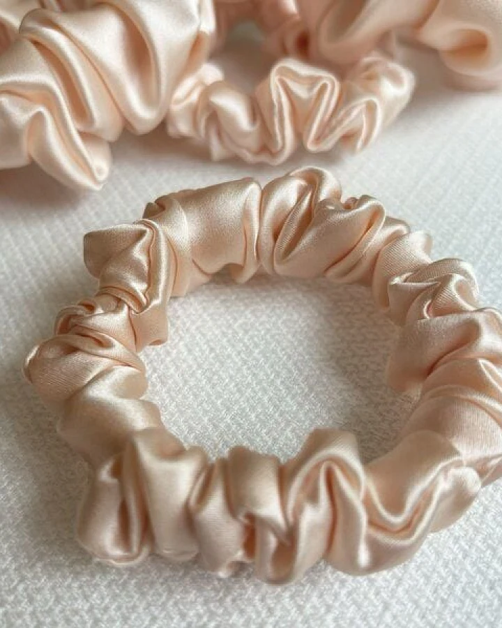 NOE Scrunchie aus nachhaltiger Seide