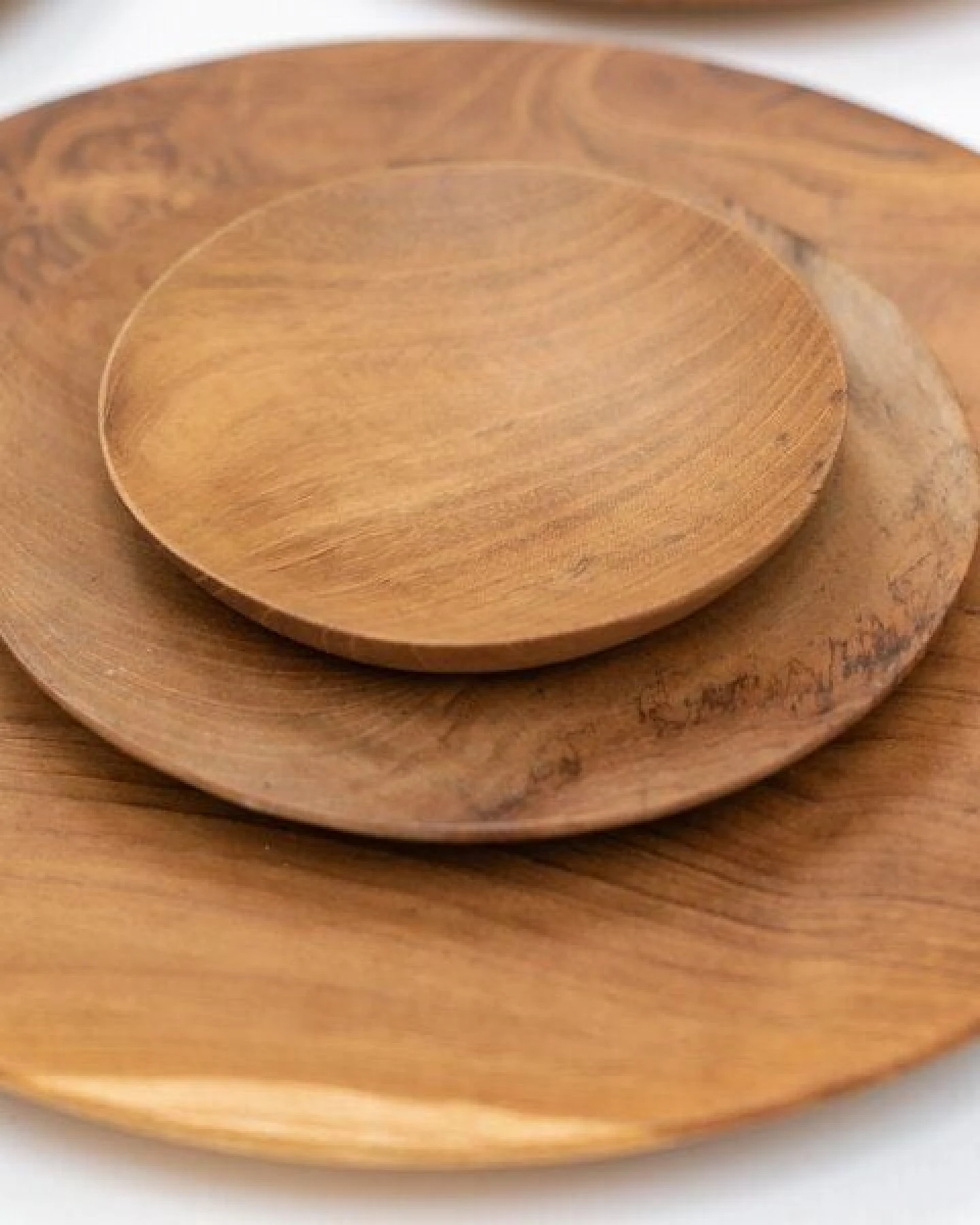 Originalhome Handgefertigte Teakholz Teller, L – zero waste, vegan & fair produziert. – Ansicht 4