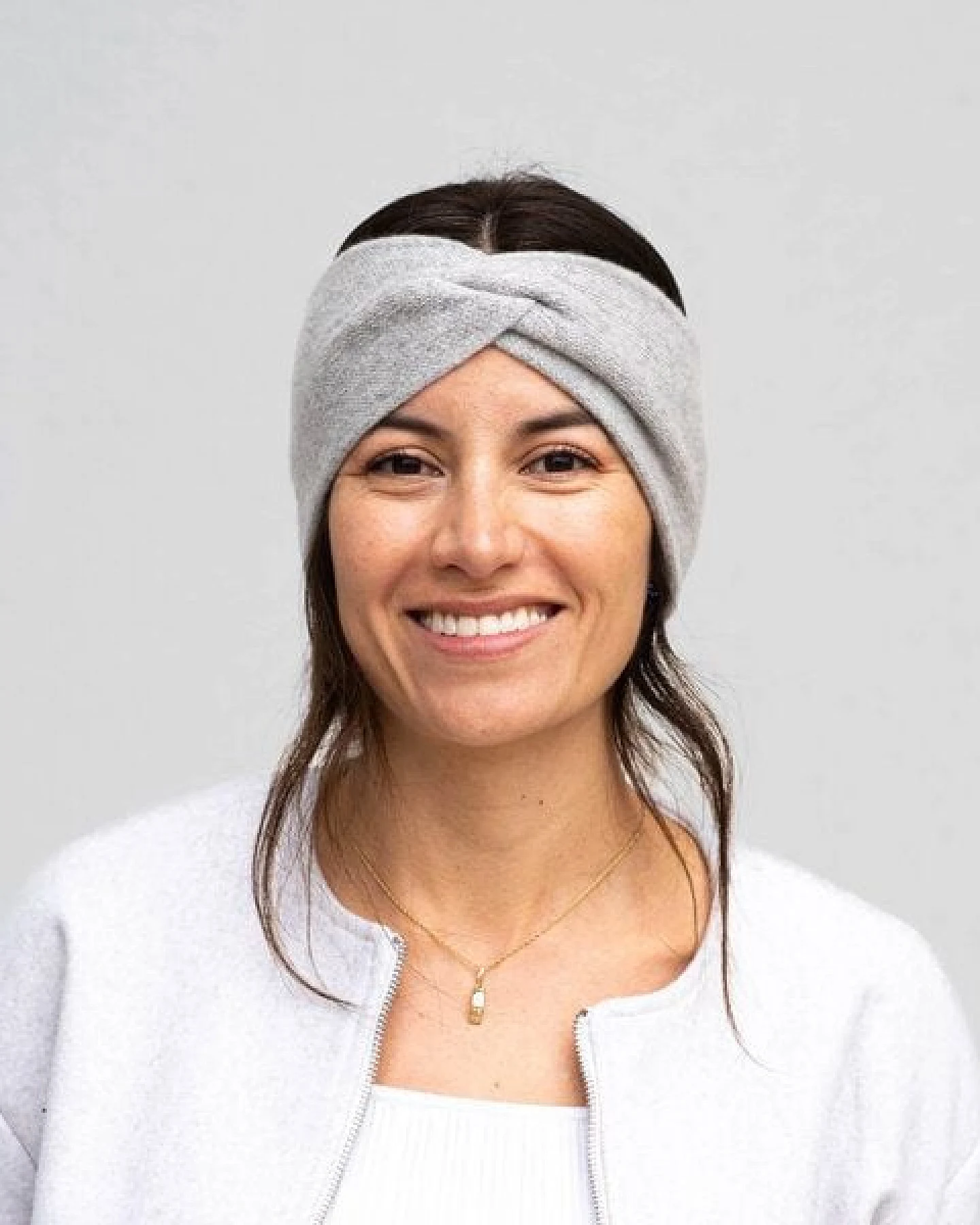 obumi STIRNBAND KNOT AUS KASCHMIR (100% RECYCLED) – Ansicht 3