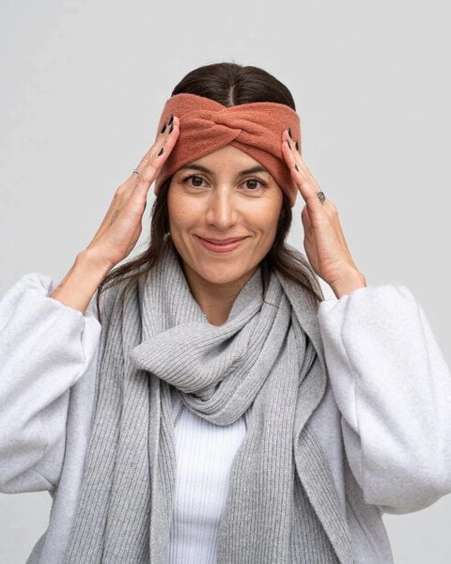 obumi STIRNBAND KNOT AUS KASCHMIR (100% RECYCLED) – Ansicht 4