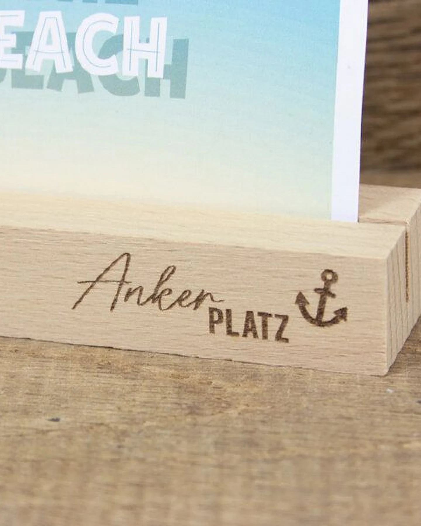 Bow & Hummingbird Kartenständer Ankerplatz aus nachhaltigem Buchenholz – Ansicht 3