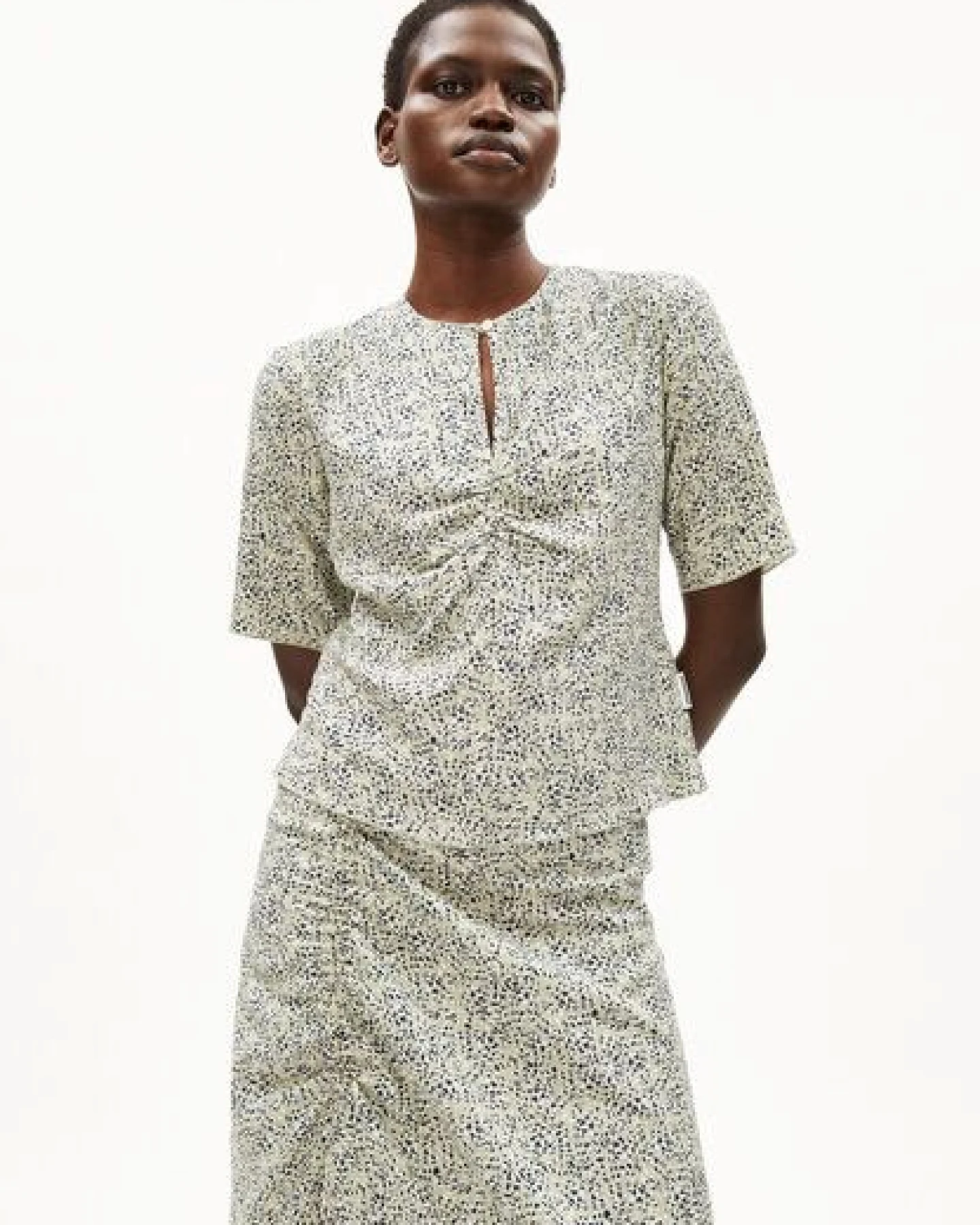 ARMEDANGELS EWANIAA WATERDROP Damen Bluse aus TENCEL Lyocell – Ansicht 2