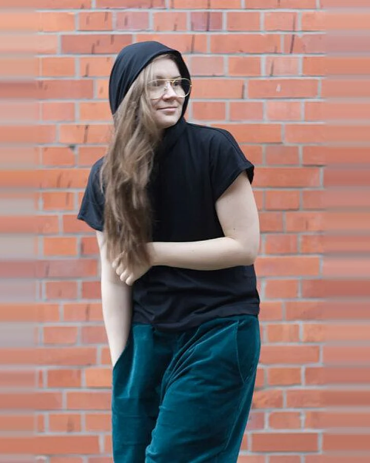 Golden Circle Clothing T-Shirt mit Kapuze aus Baumwolle (Bio)