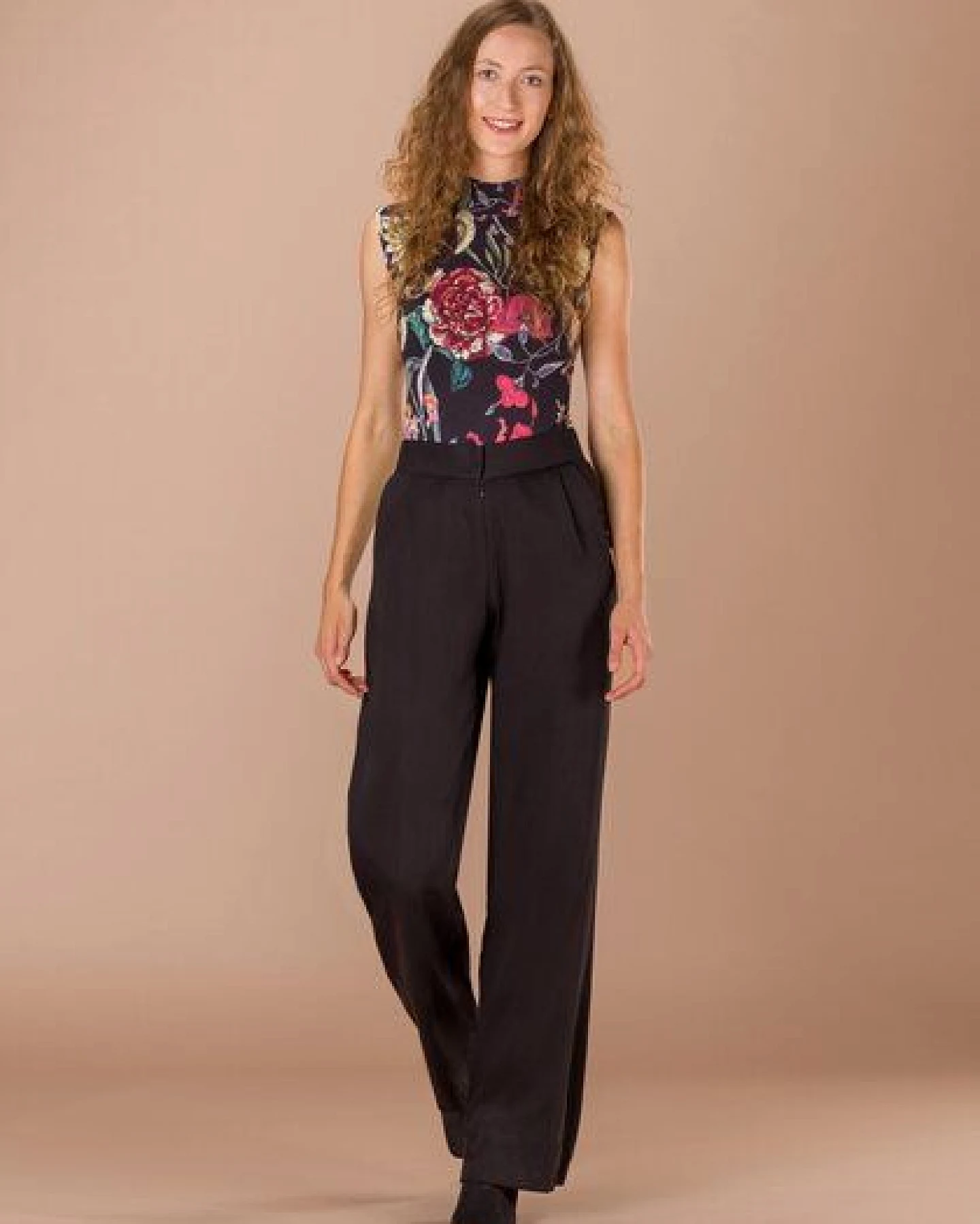 Atelier SNOW Set Ärmelloser Body + Marlenehose Elena aus Bio-Lyocell – Ansicht 2