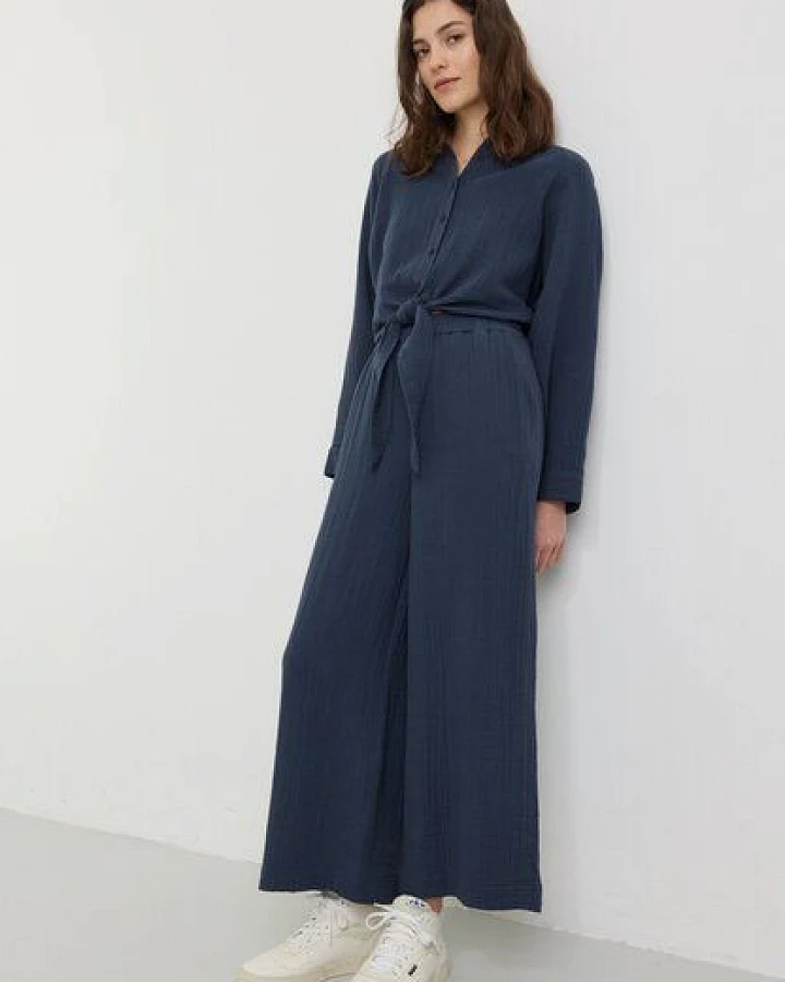 Blau