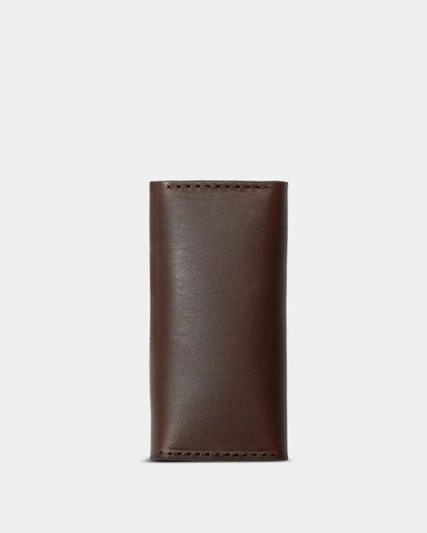 GOOD WILHELM Hochwertiges Schlüsseletui aus pflanzlich gegerbtem Leder – Made in Germany, für 4 oder 6 Schlüssel, mit AirTag-Fach – Ansicht 4