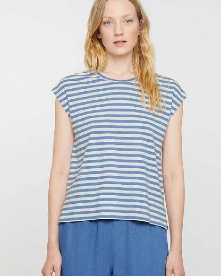 Blau