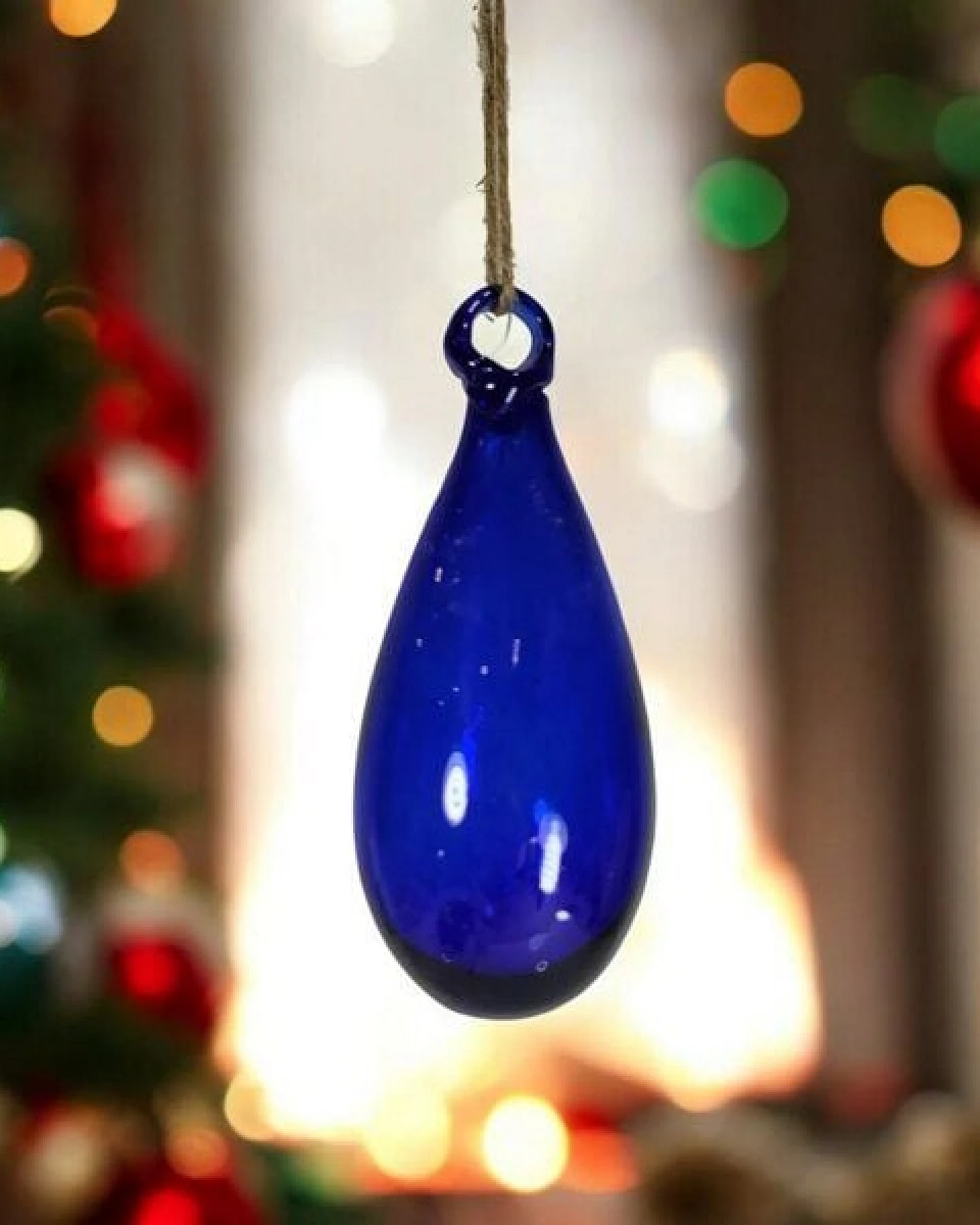 Moogoo Creative Africa Mundgeblasene Weihnachtskugel "Tropfen" – Ansicht 2