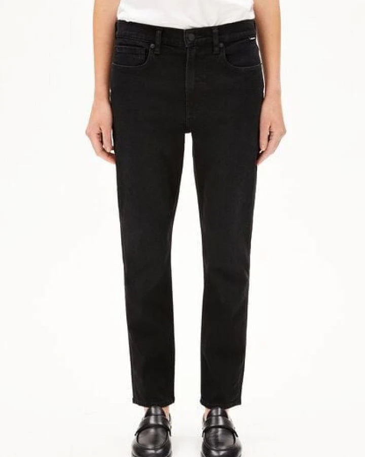 Produktseite: ARMEDANGELS CAYAA TARPA Damen Boyfriend Jeans recycelter Baumwoll Mix Comfort Stretch