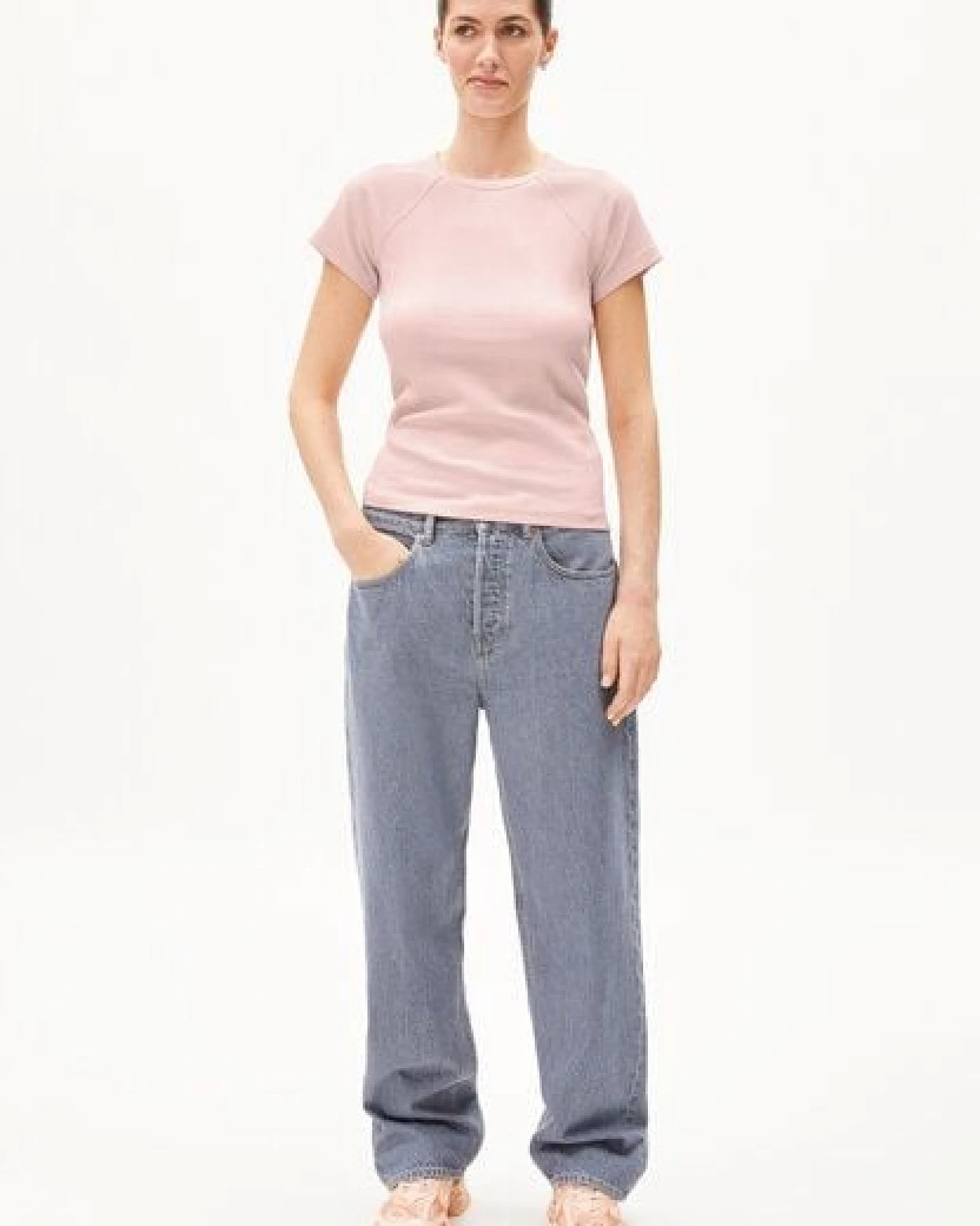 ARMEDANGELS HANJAA Damen Ripp-T-Shirt aus Bio-Baumwoll Mix – Ansicht 4