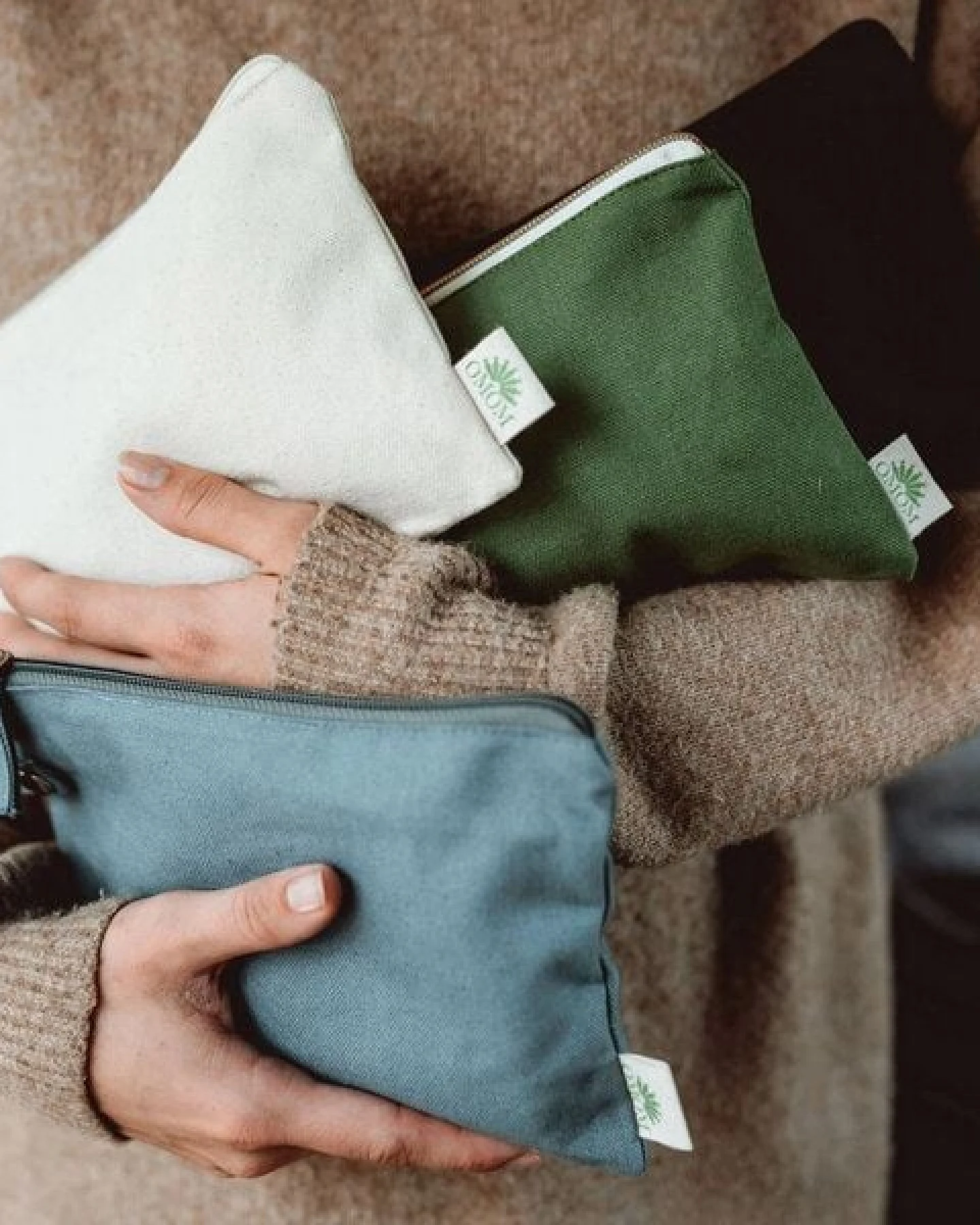 OMOM Zippertasche, Innentasche aus Bio-Baumwolle – Ansicht 2
