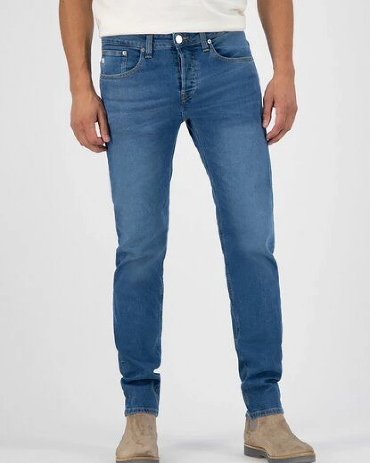 MUD Jeans Jeans Regular DUNN Low Tapered Comfort aus einem Baumwolle / Tencel Mix