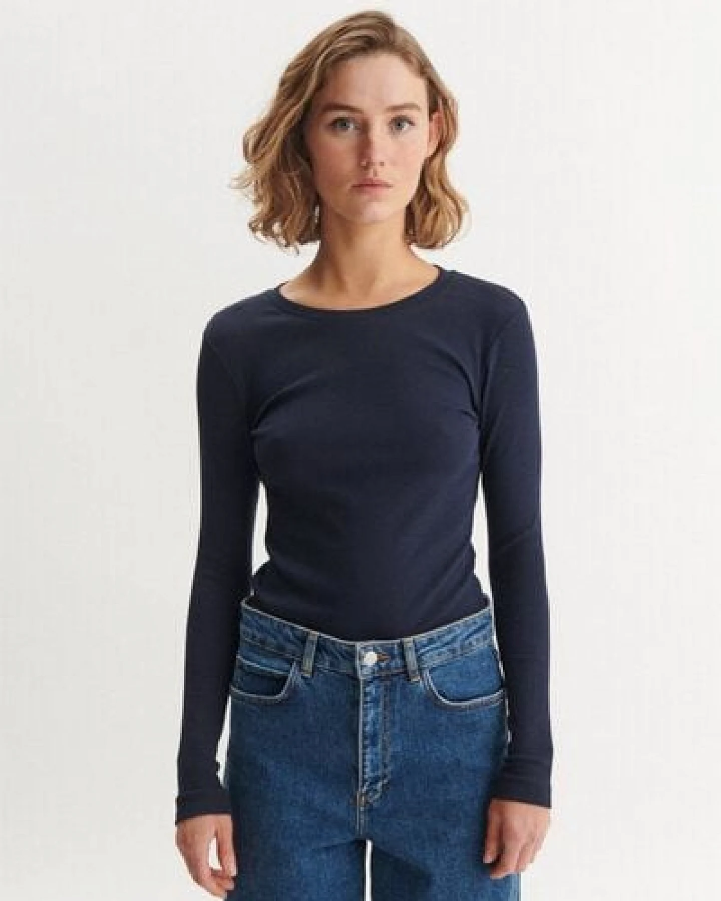 Basic Apparel LUDMILLA Langarmshirt aus Bio-Baumwolle – Ansicht 3