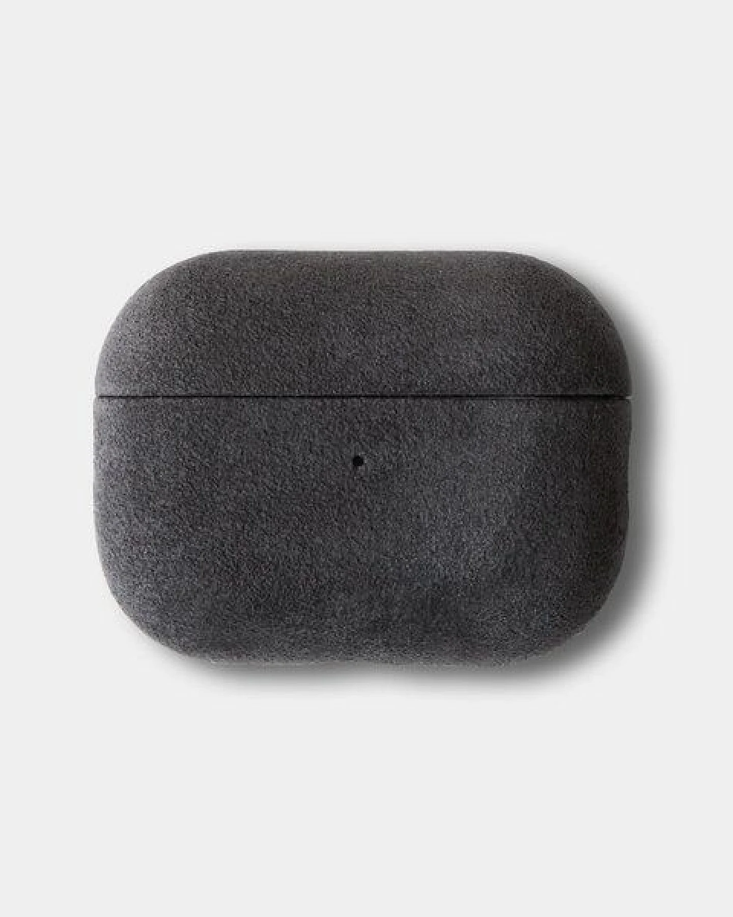GOOD WILHELM Veganes AirPods Pro 2 Case Airpods 4 Case JACOB aus italienischem Alcantara – Edler Premium-Schutz mit Stil – Ansicht 4
