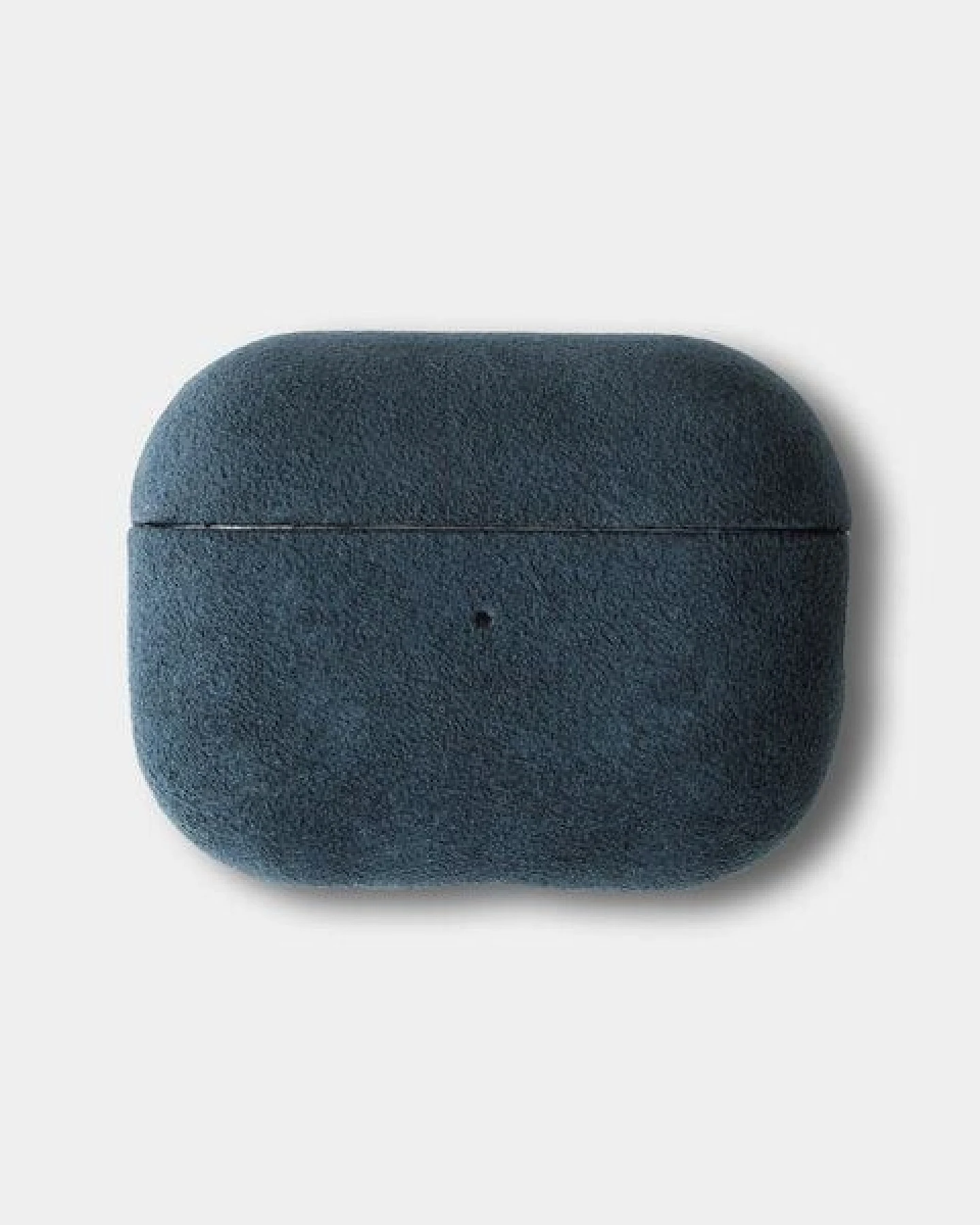 GOOD WILHELM Veganes AirPods Pro 2 Case Airpods 4 Case JACOB aus italienischem Alcantara – Edler Premium-Schutz mit Stil – Ansicht 3