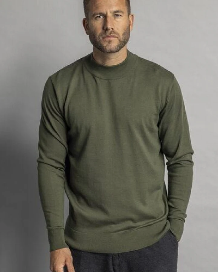 dirts Mock Neck Pullover