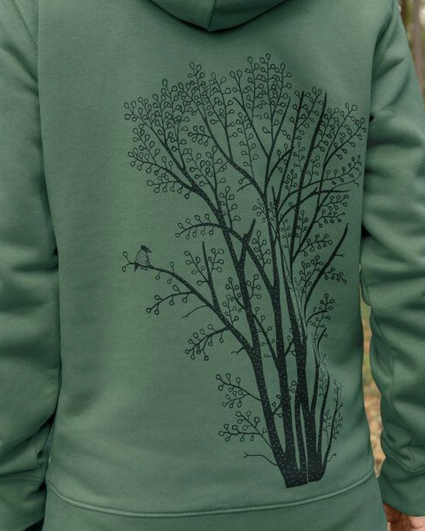 Cmig Unisex Hoodie Erle mit Elster – Ansicht 2