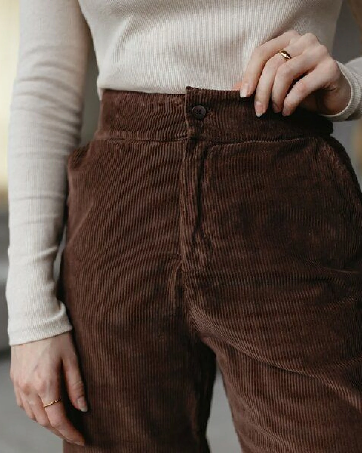 NORDLICHT Cordhose Tonje aus 100% Bio-Baumwolle – Ansicht 3