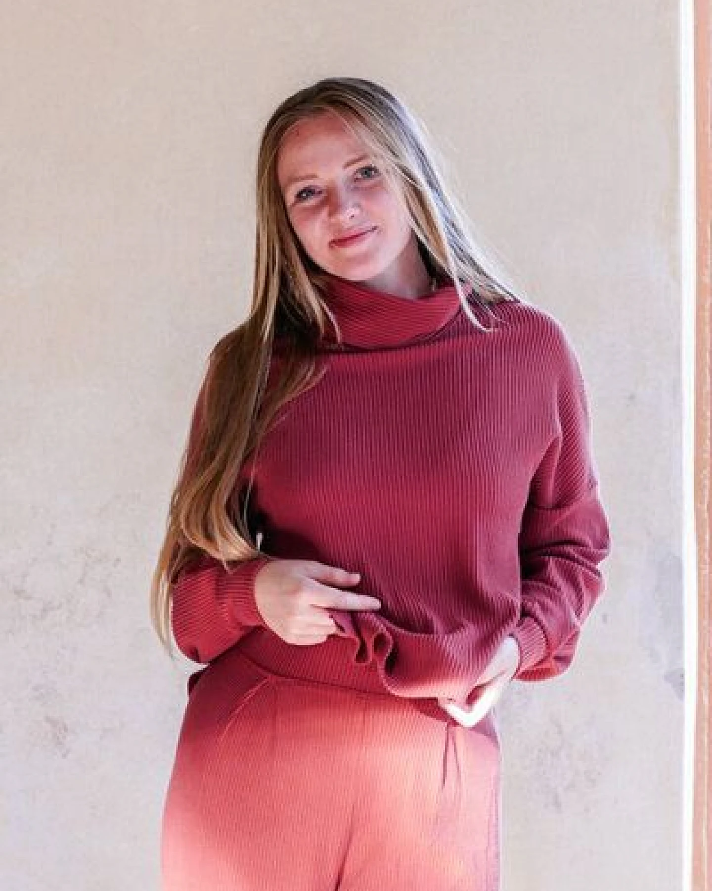 Vivien Joy Schlichter Rollkragenpullover - Aila Basic Pulli – Ansicht 2