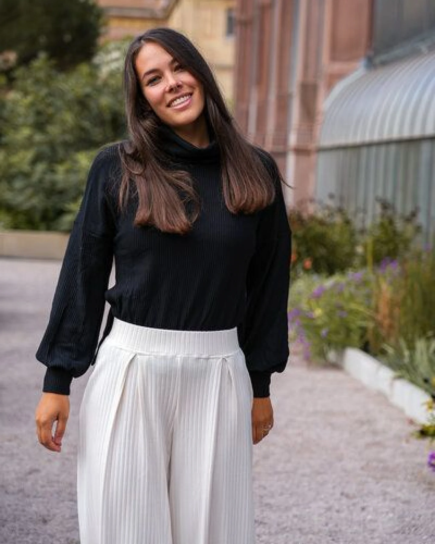 Vivien Joy Schlichter Rollkragenpullover - Aila Basic Pulli – Ansicht 3