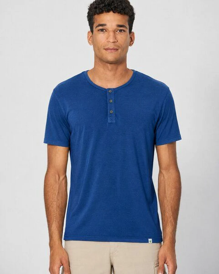Blau