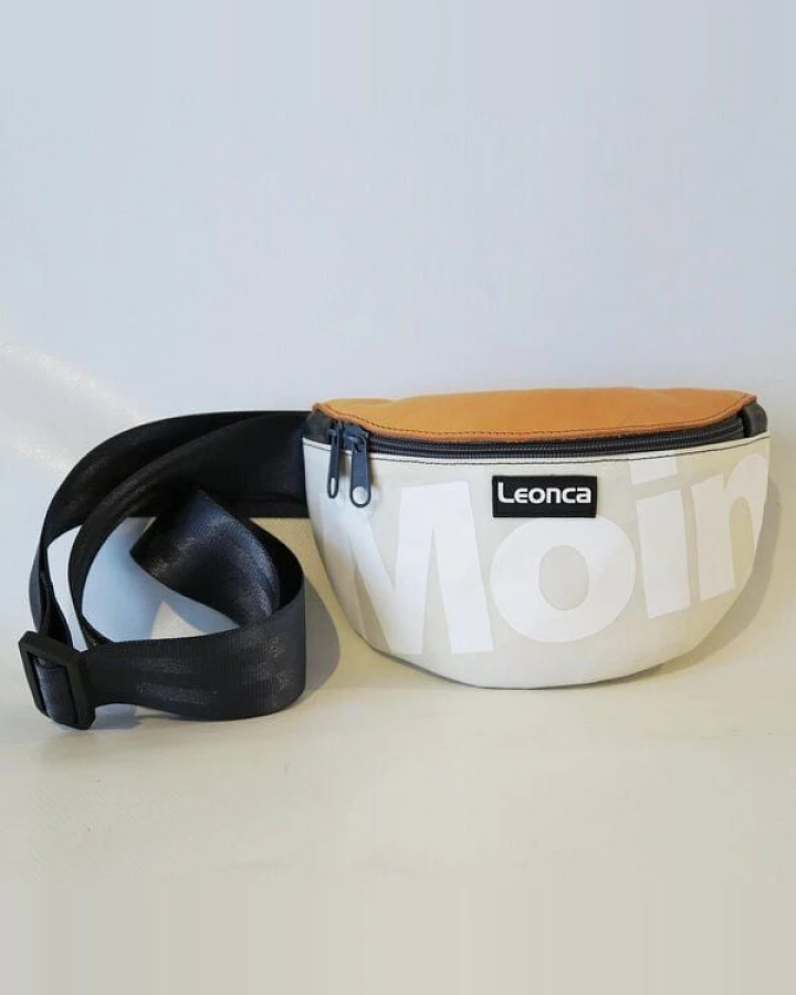 Leonca Upcycling Hip Bag aus Segel & Turnbockleder mit Moin-Druck in 3 Größen