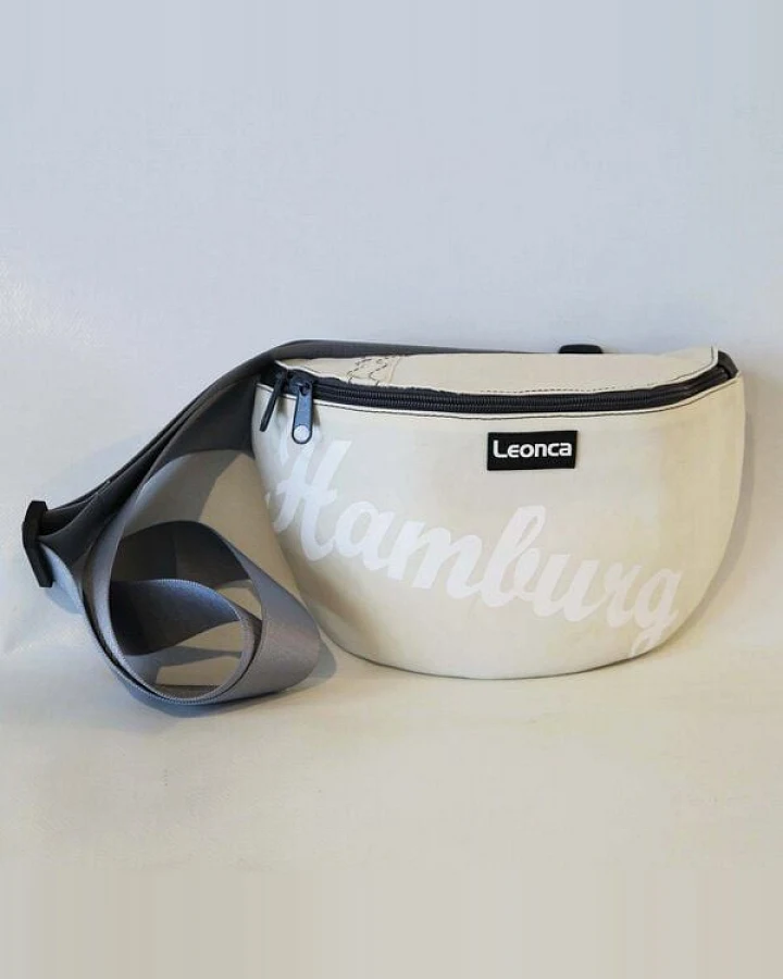 Leonca Upcycling Hip Bag aus Segel mit Hamburg-Druck in 3 Größen