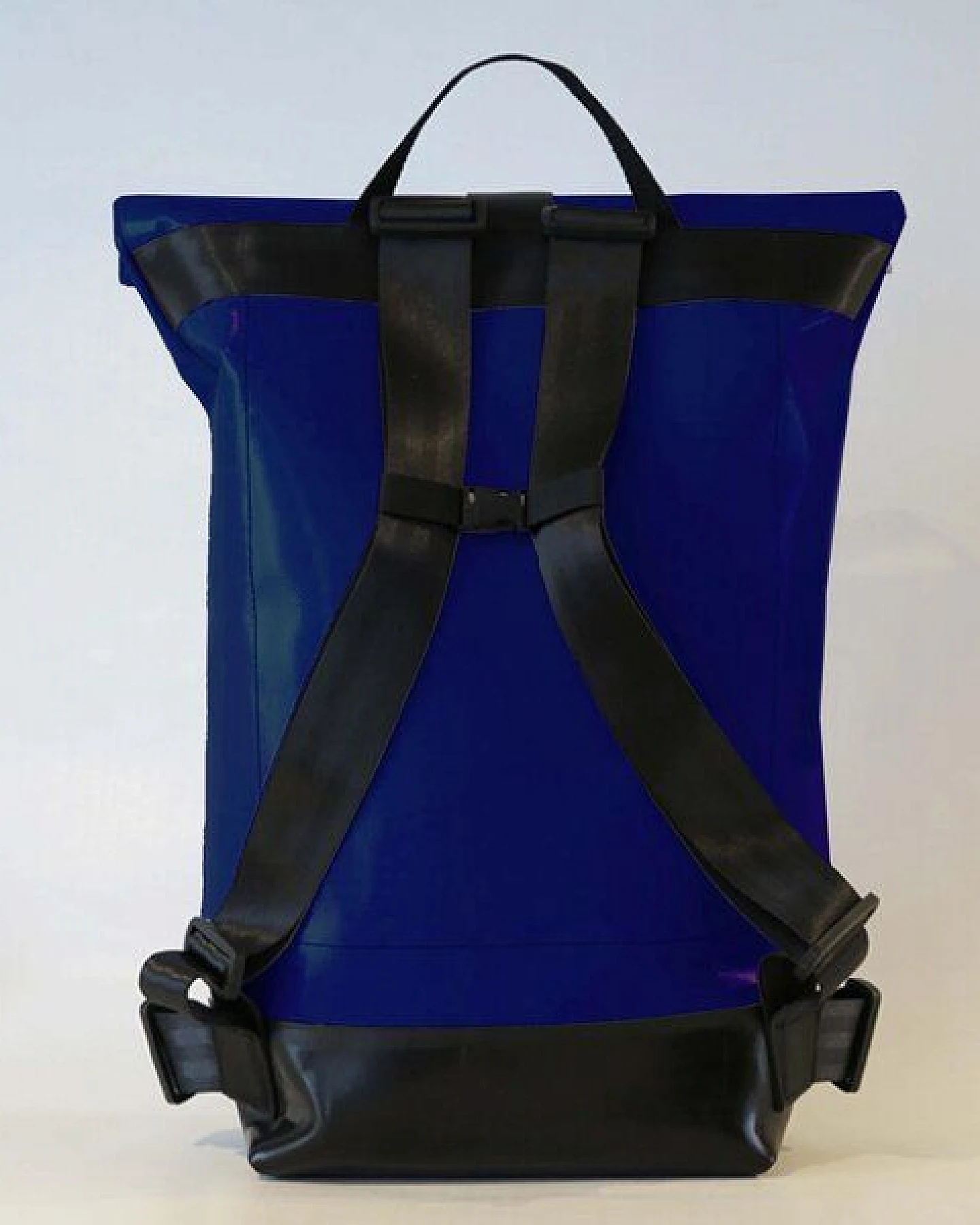 Leonca Upcycling Fahrradrucksack aus LKW-Plane in 11 Farben – Ansicht 3