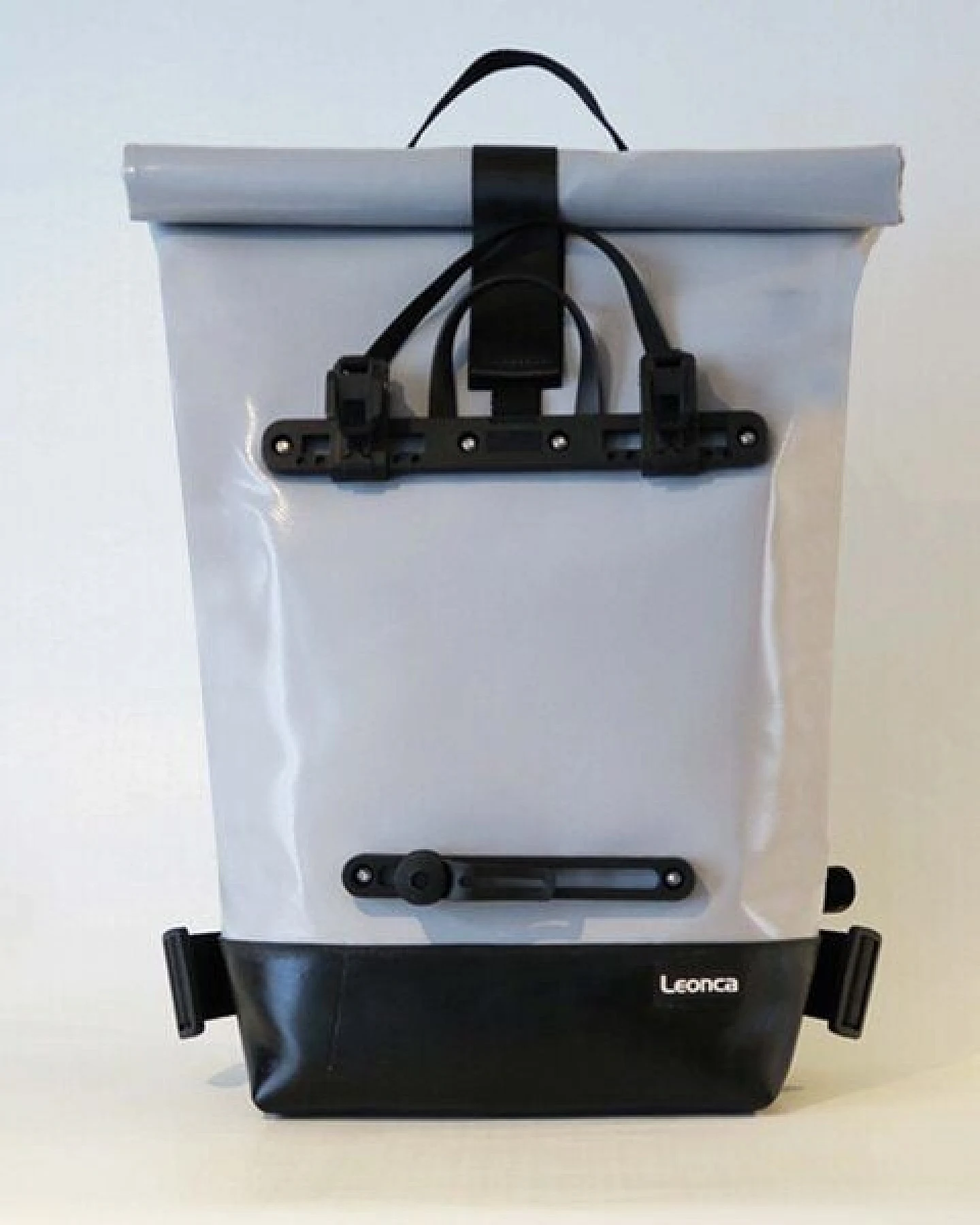 Leonca Upcycling Fahrradrucksack aus LKW-Plane in 11 Farben – Ansicht 2