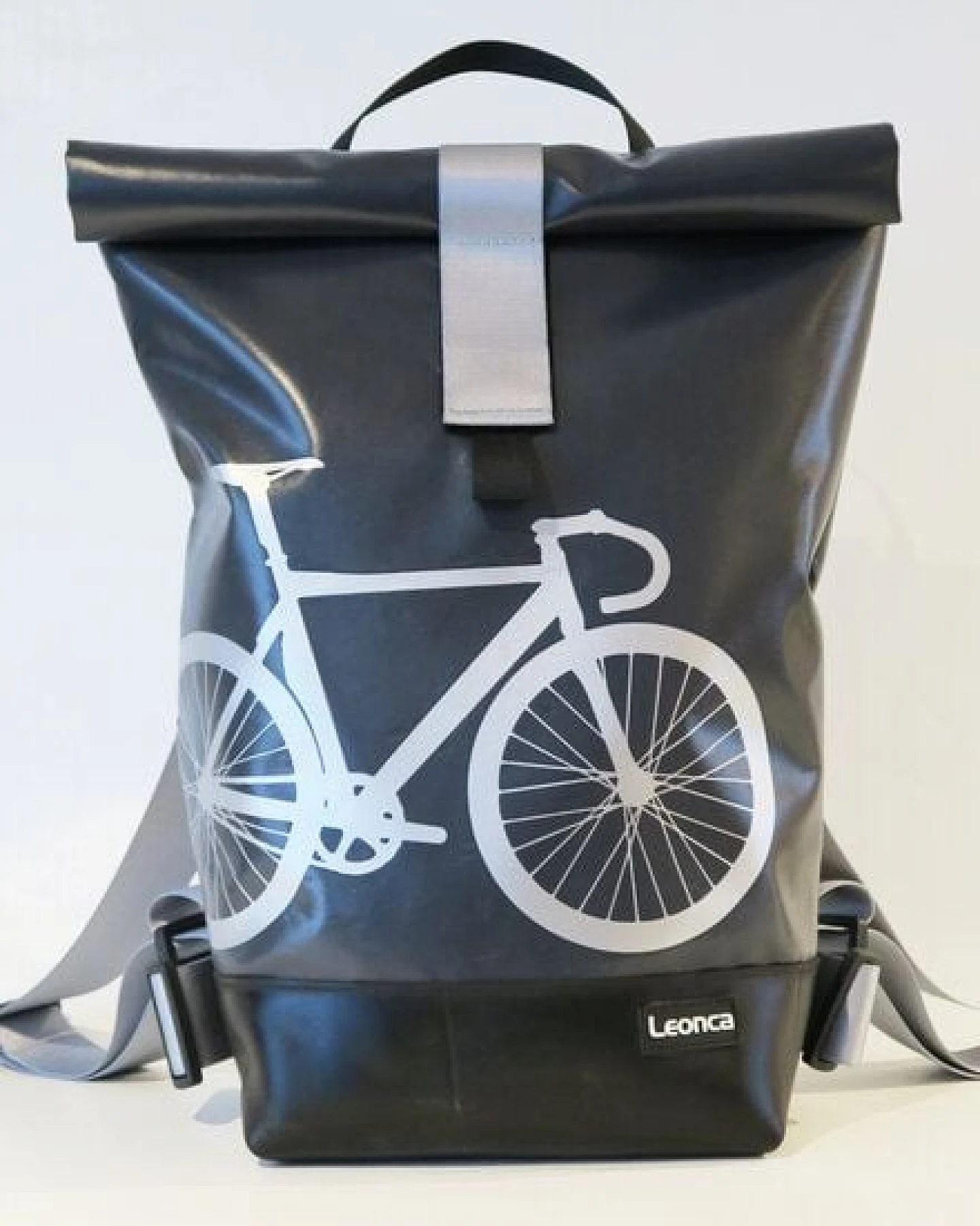 Leonca Rollrucksack aus LKW-Plane in 11 Farben/3 Größen mit Rennrad-Druck – Ansicht 2