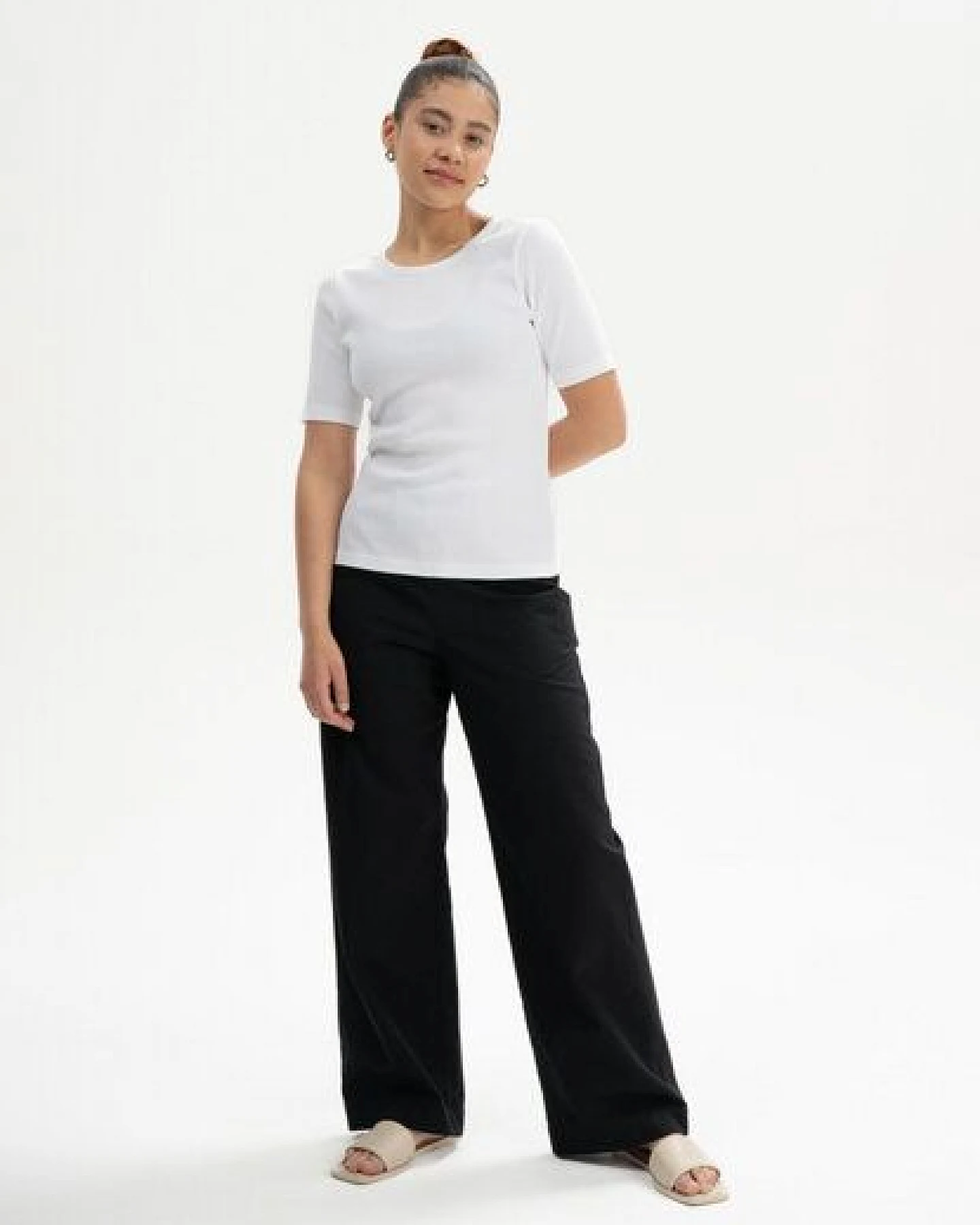 MELA Ripp T-Shirt Style JASLEEN aus 100% Bio-Baumwolle – Ansicht 3