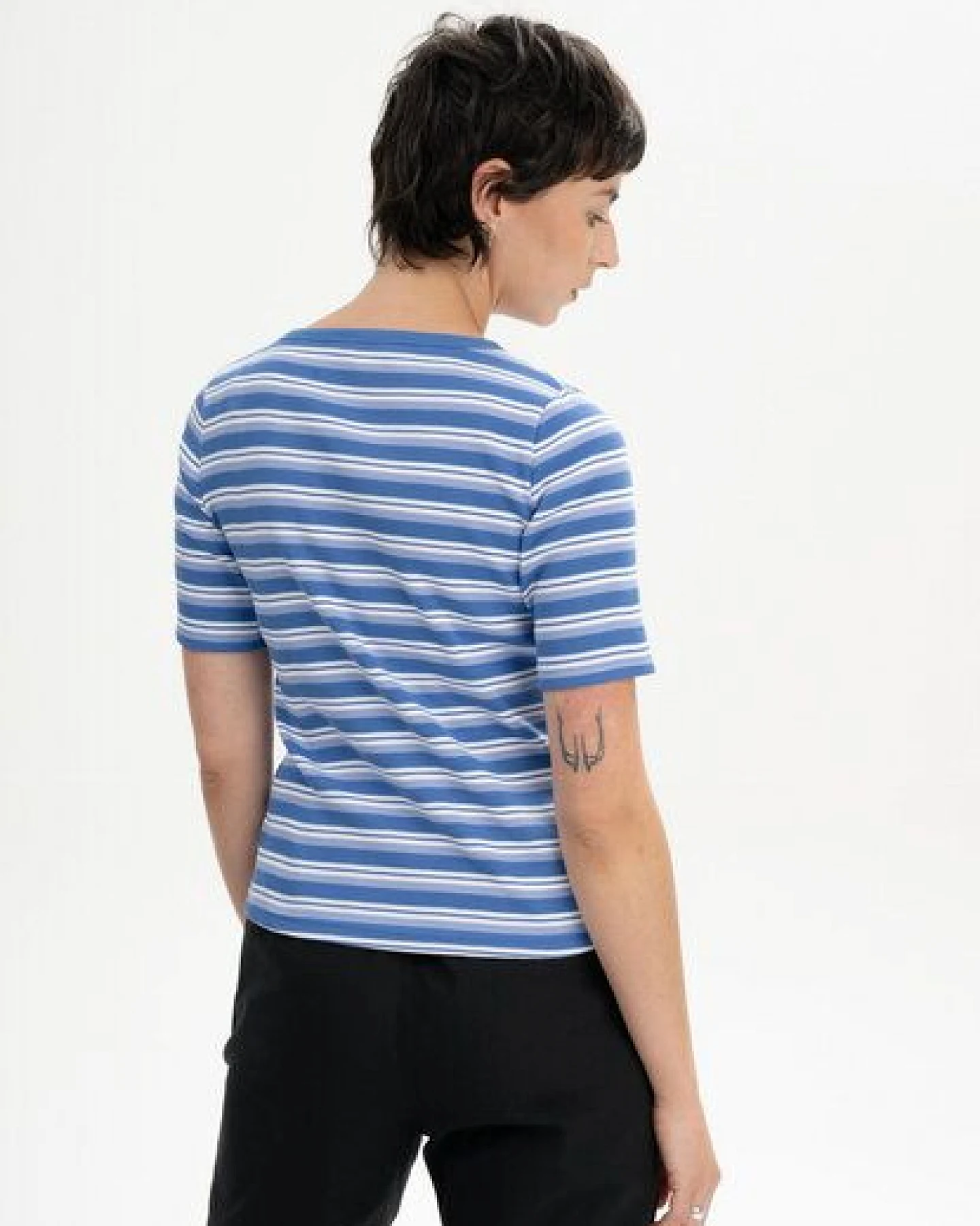 MELA Ripp T-Shirt Style JASLEEN aus 100% Bio-Baumwolle – Ansicht 2