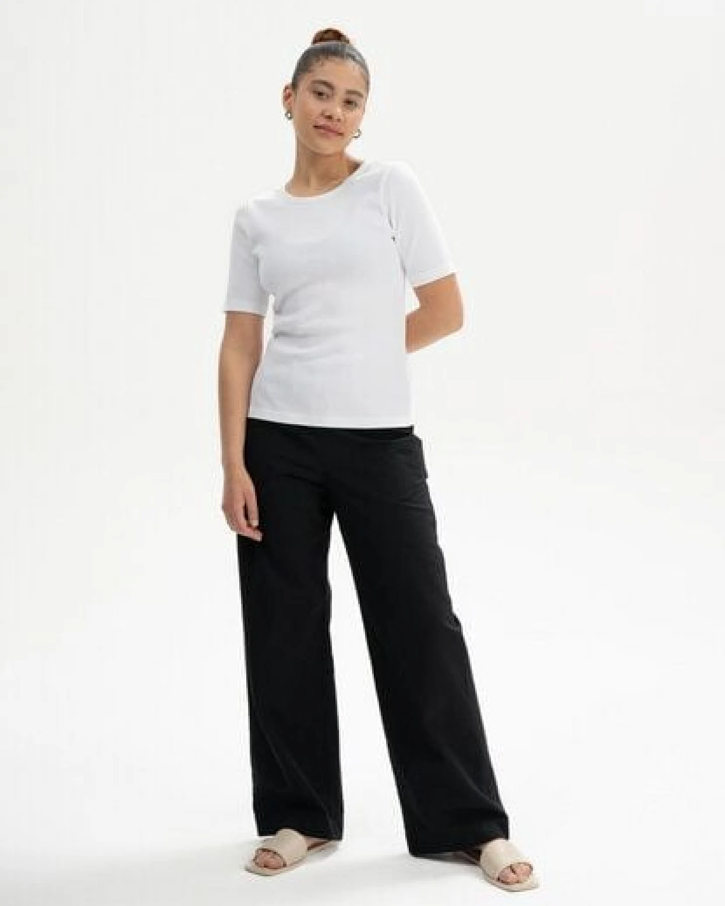 MELA Ripp T-Shirt Style JASLEEN aus 100% Bio-Baumwolle – Ansicht 3