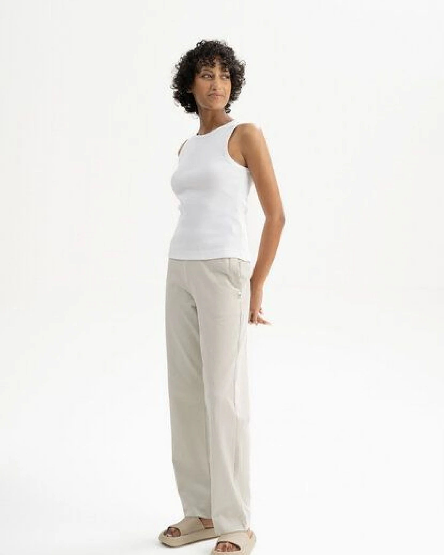 MELA Ripp Tanktop Style DRISNA aus 100% Bio-Baumwolle – Ansicht 3
