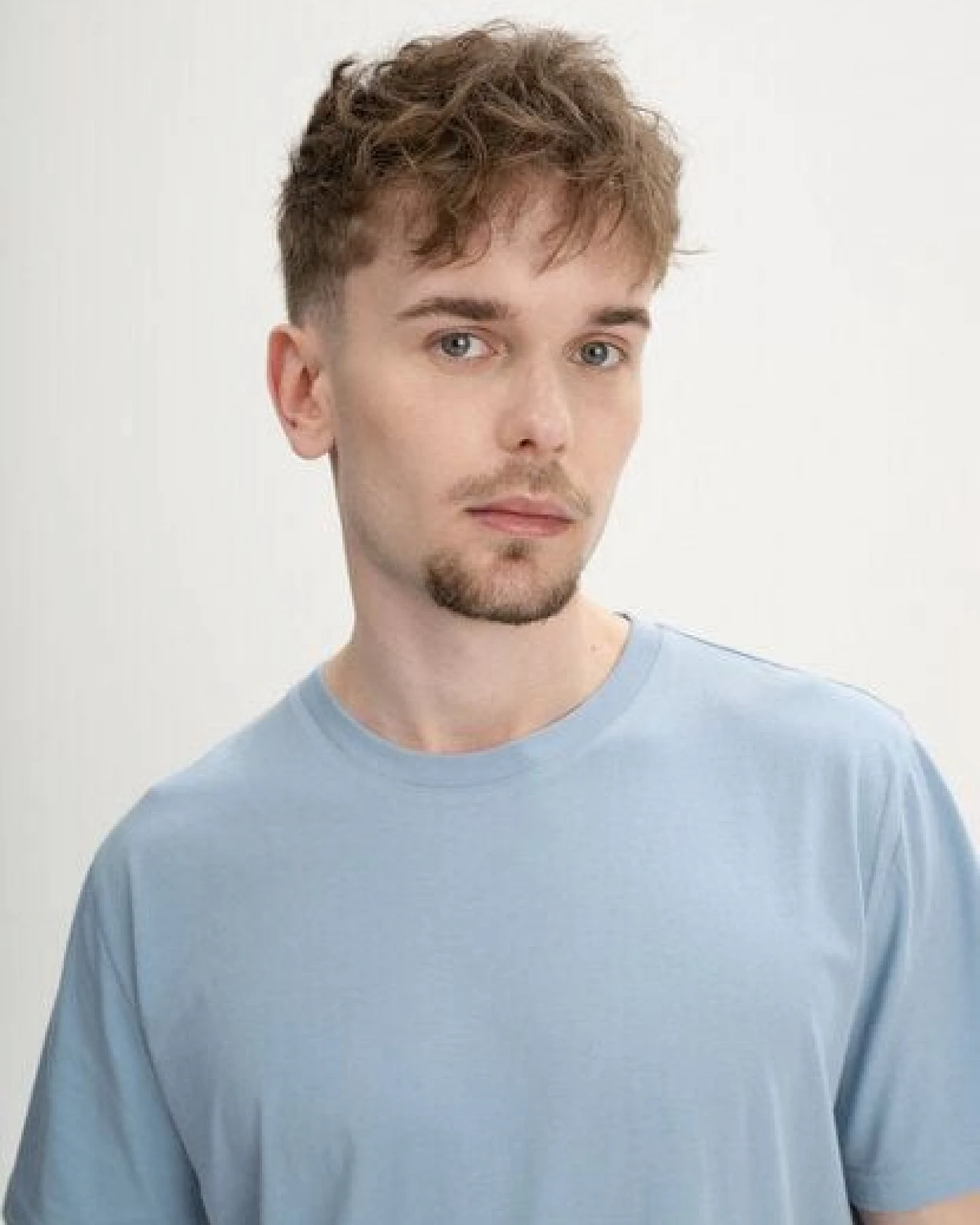 MELA T-Shirt Style SADHIL aus 100% Bio-Baumwolle – Ansicht 4