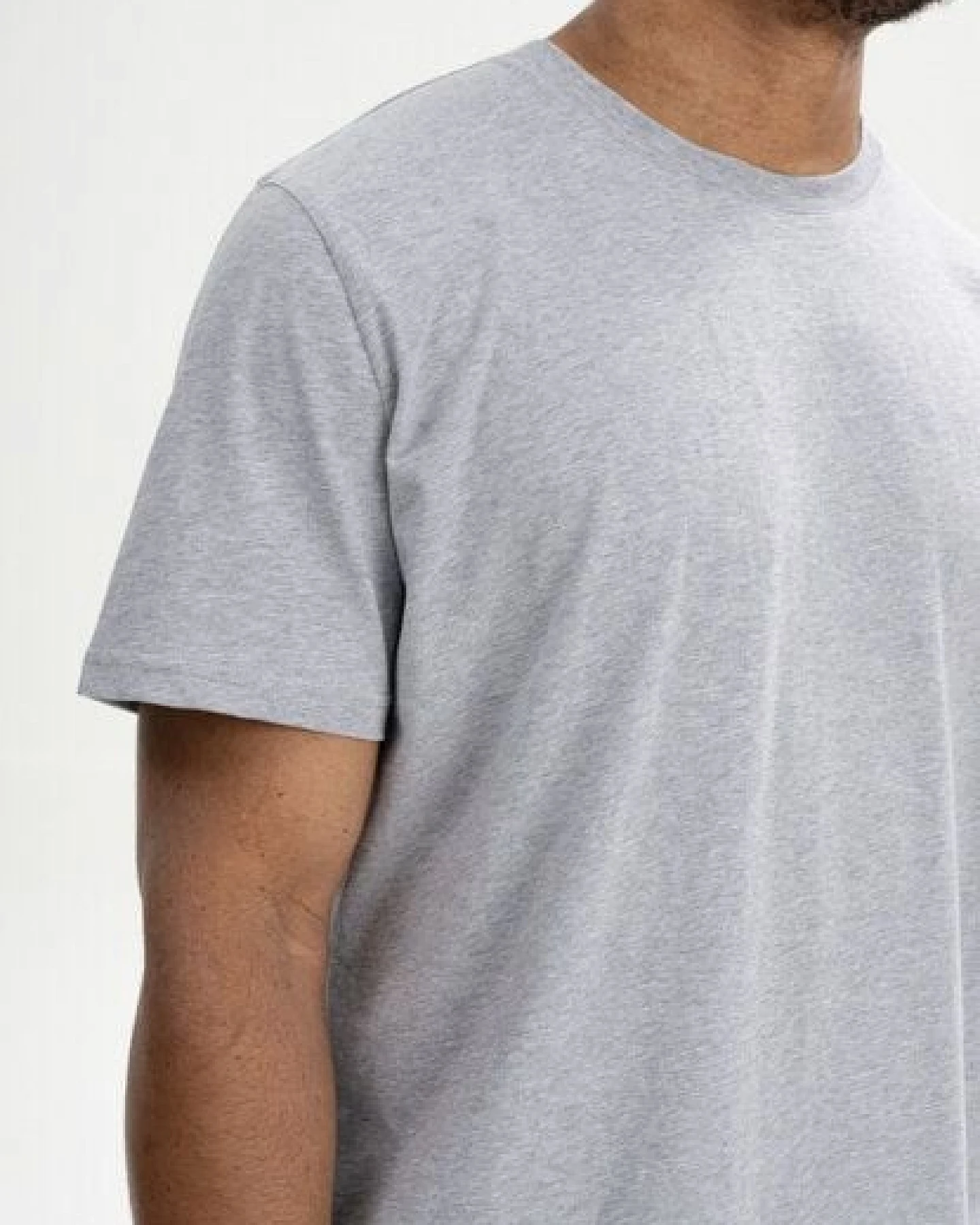 MELA T-Shirt Style SADHIL aus 100% Bio-Baumwolle – Ansicht 4