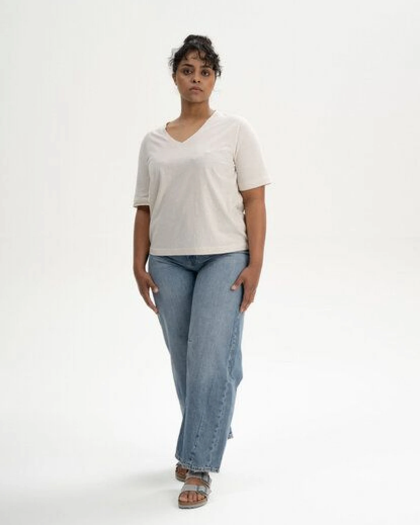 V-Neck T-Shirt Style ANKITA – Ansicht 3