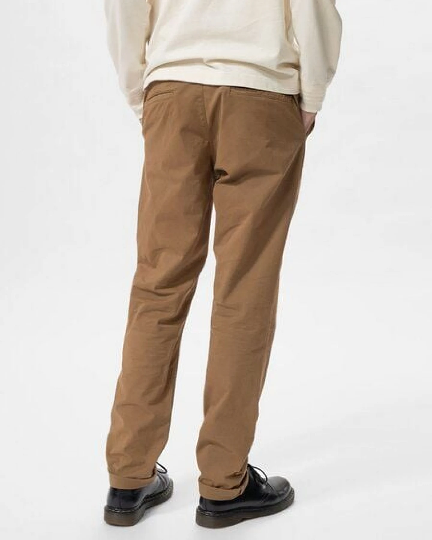 Nudie Jeans Easy Alvin Chino Hose - Tobacco – Ansicht 2