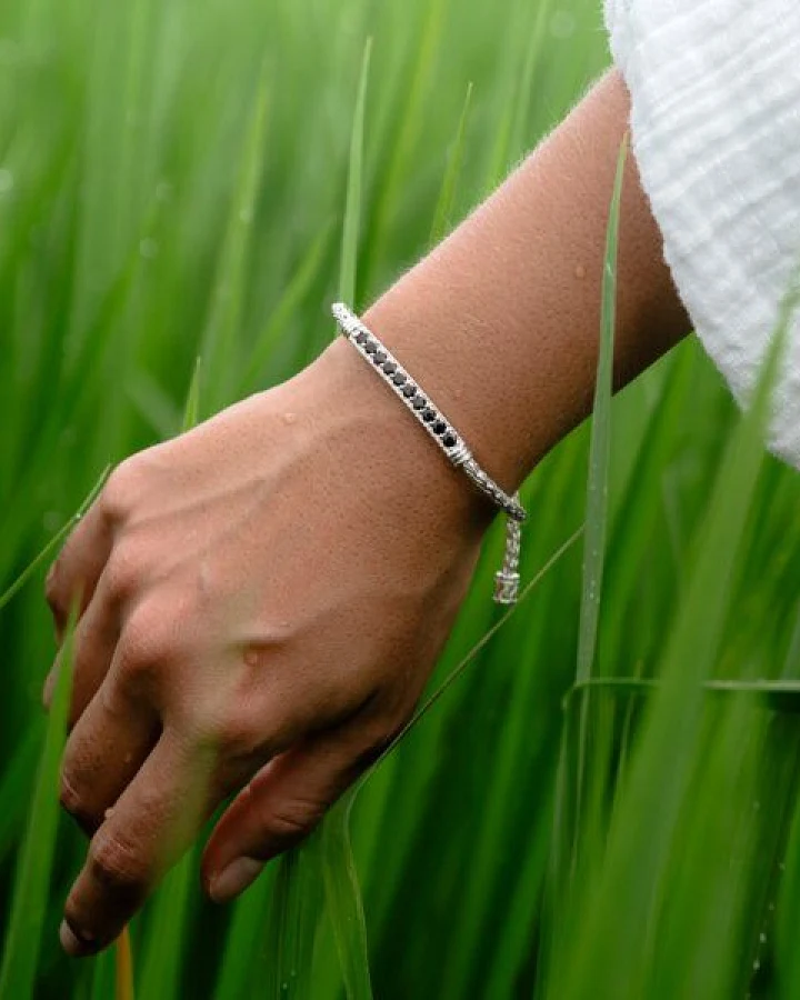 Spirit of Island Armband