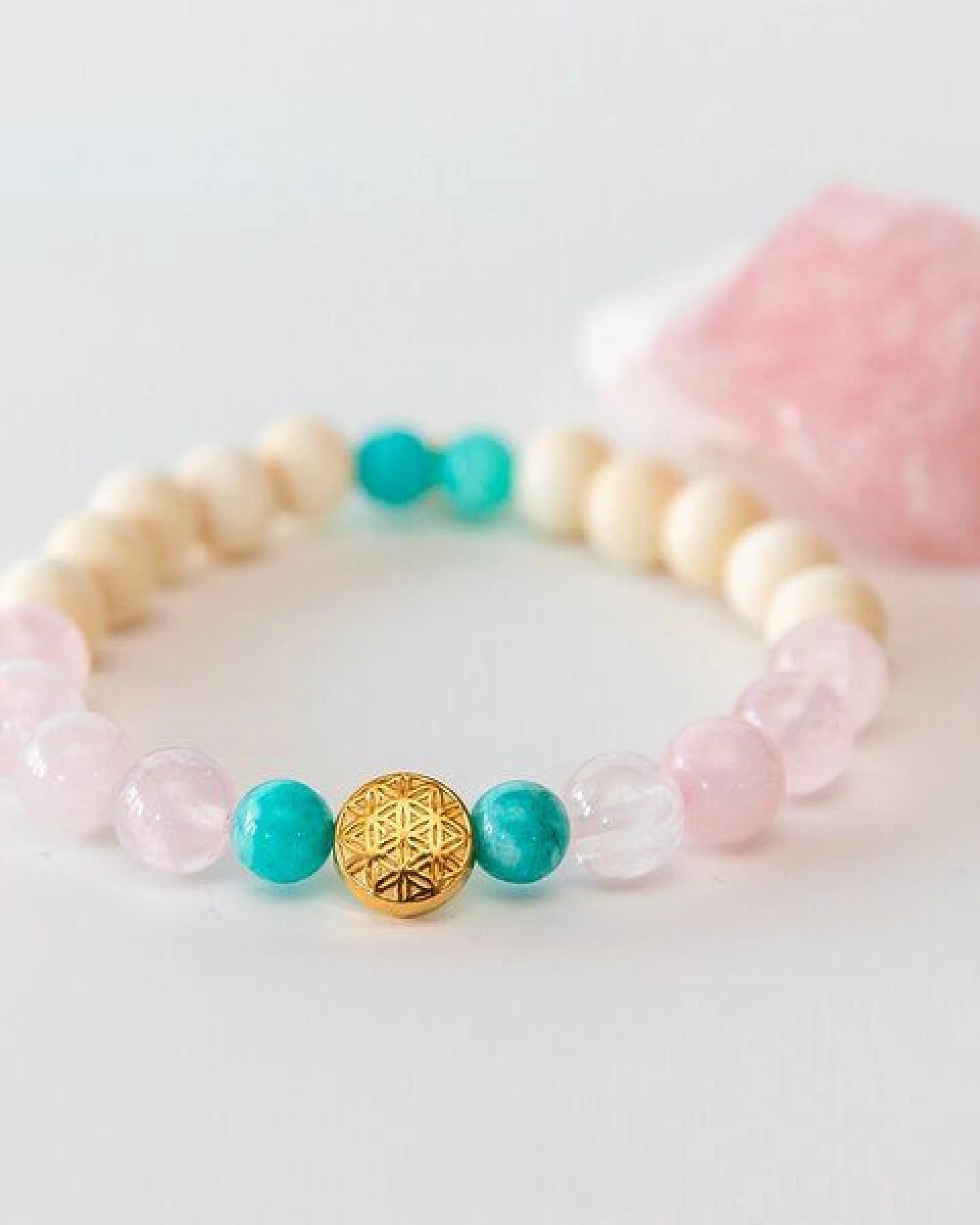Divasya Yoga Armband Life's Flow - mit vergoldeter Schmuckperle Blume des Lebens – Ansicht 3