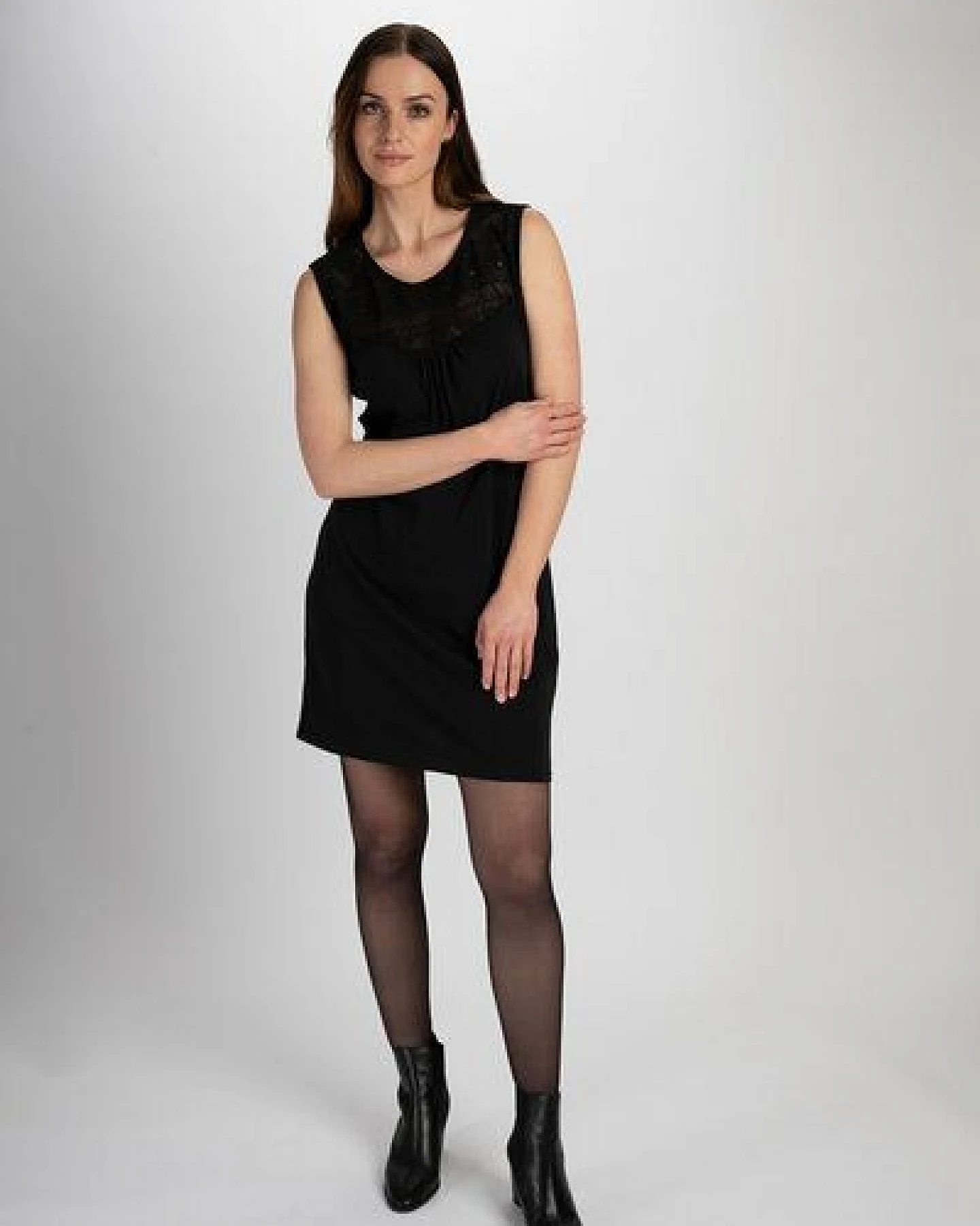 TRANQUILLO Kurzes Kleid mit Spitzendetails (S25X46) – Ansicht 4