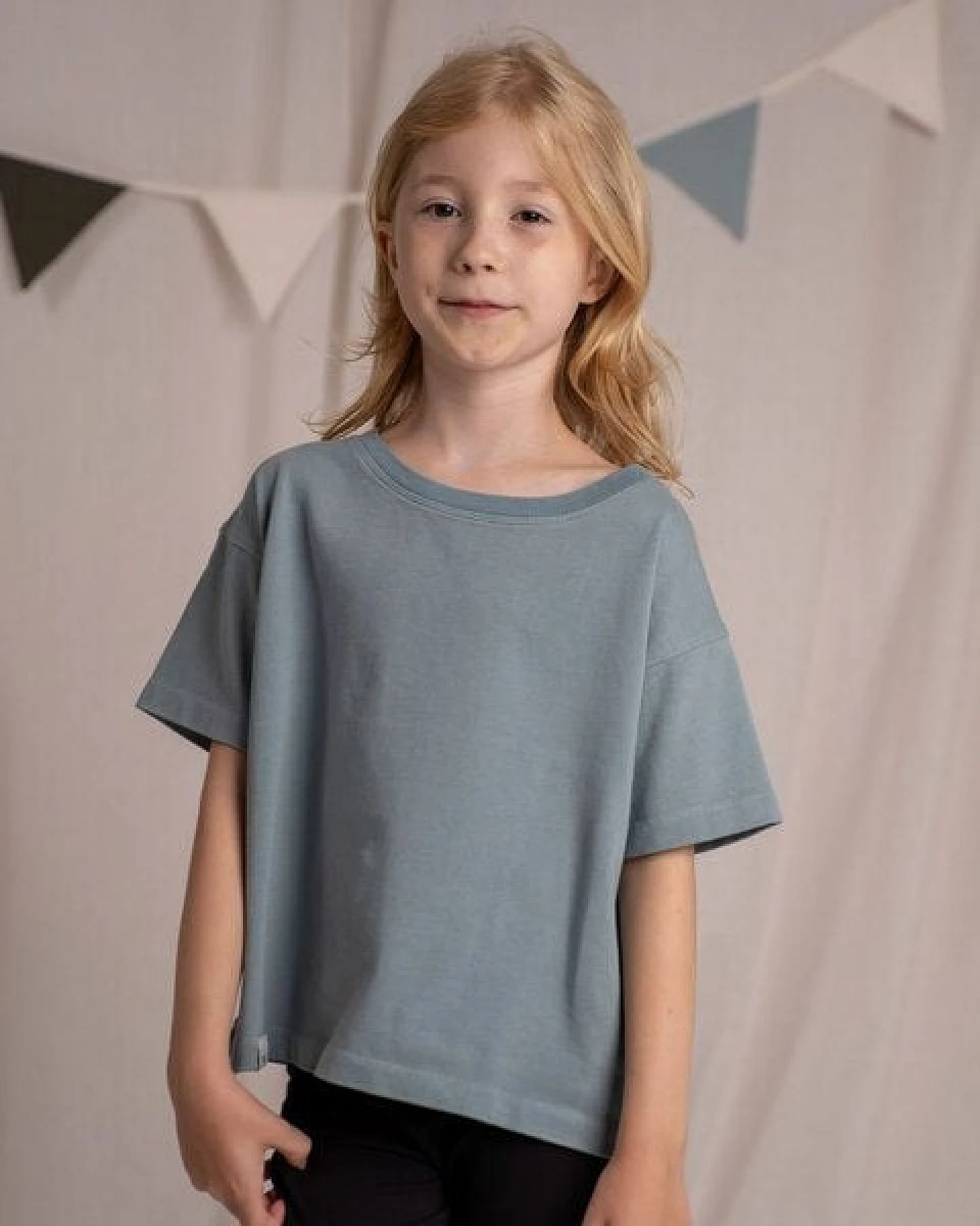 Vresh Clothing Mini Vlamingo - Oversized Kinder T-Shirt aus dicker Biobaumwolle – Ansicht 3
