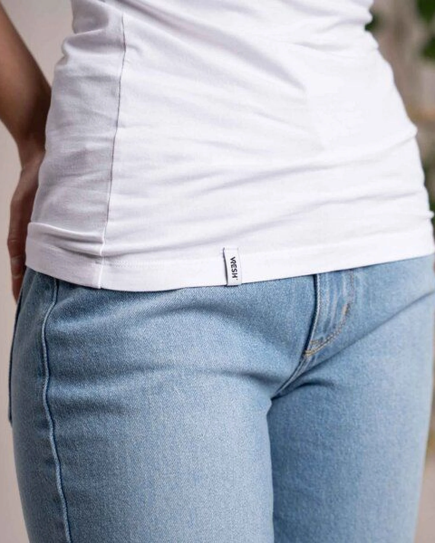 Vresh Clothing Silvia - Spaghetti-Trägertop aus Biobaumwoll-Mix – Ansicht 4
