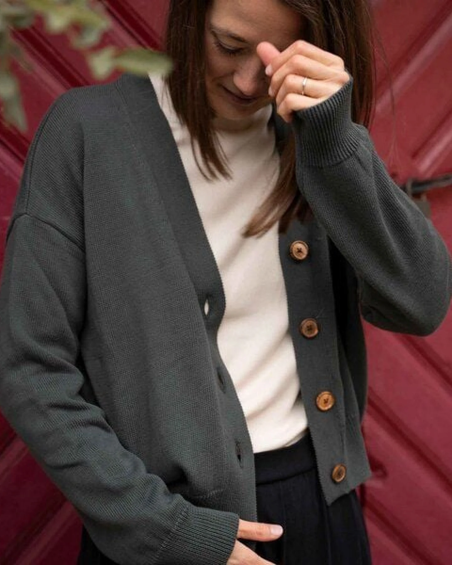 Vresh Clothing Vreia, Kurze Strickjacke aus Biobaumwolle – Ansicht 4