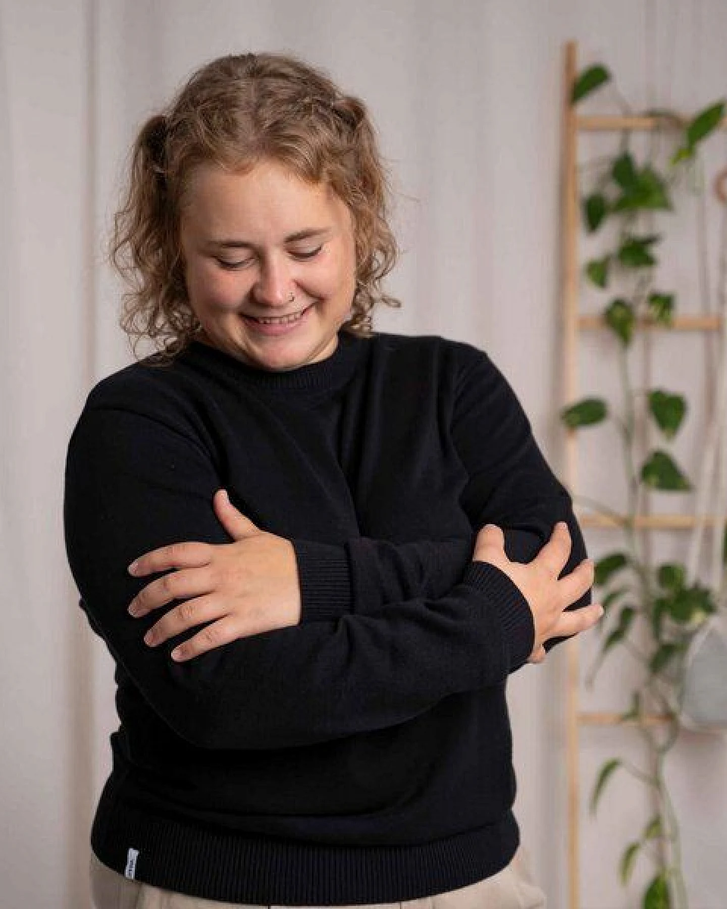 Vresh Clothing Vrenja, Klassischer Strickpullover aus Biobaumwolle – Ansicht 3