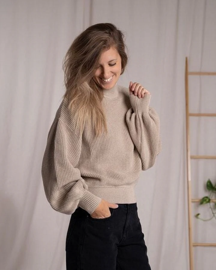 Vresh Clothing Alva V1, Strickpullover mit Stehkragen aus Biobaumwolle