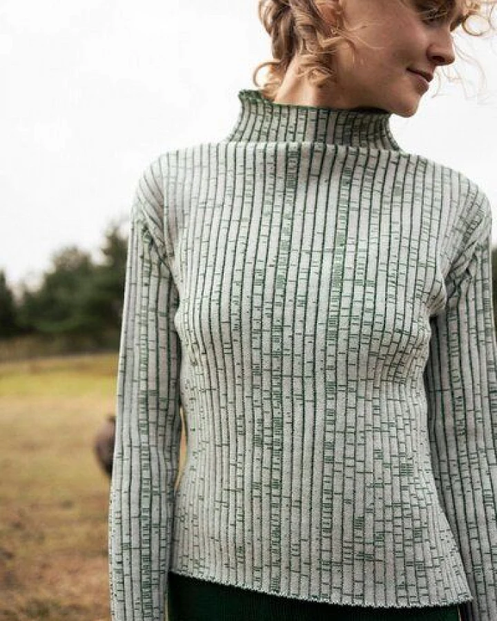 WOOLISH Maiko Cropped Merino Jumper